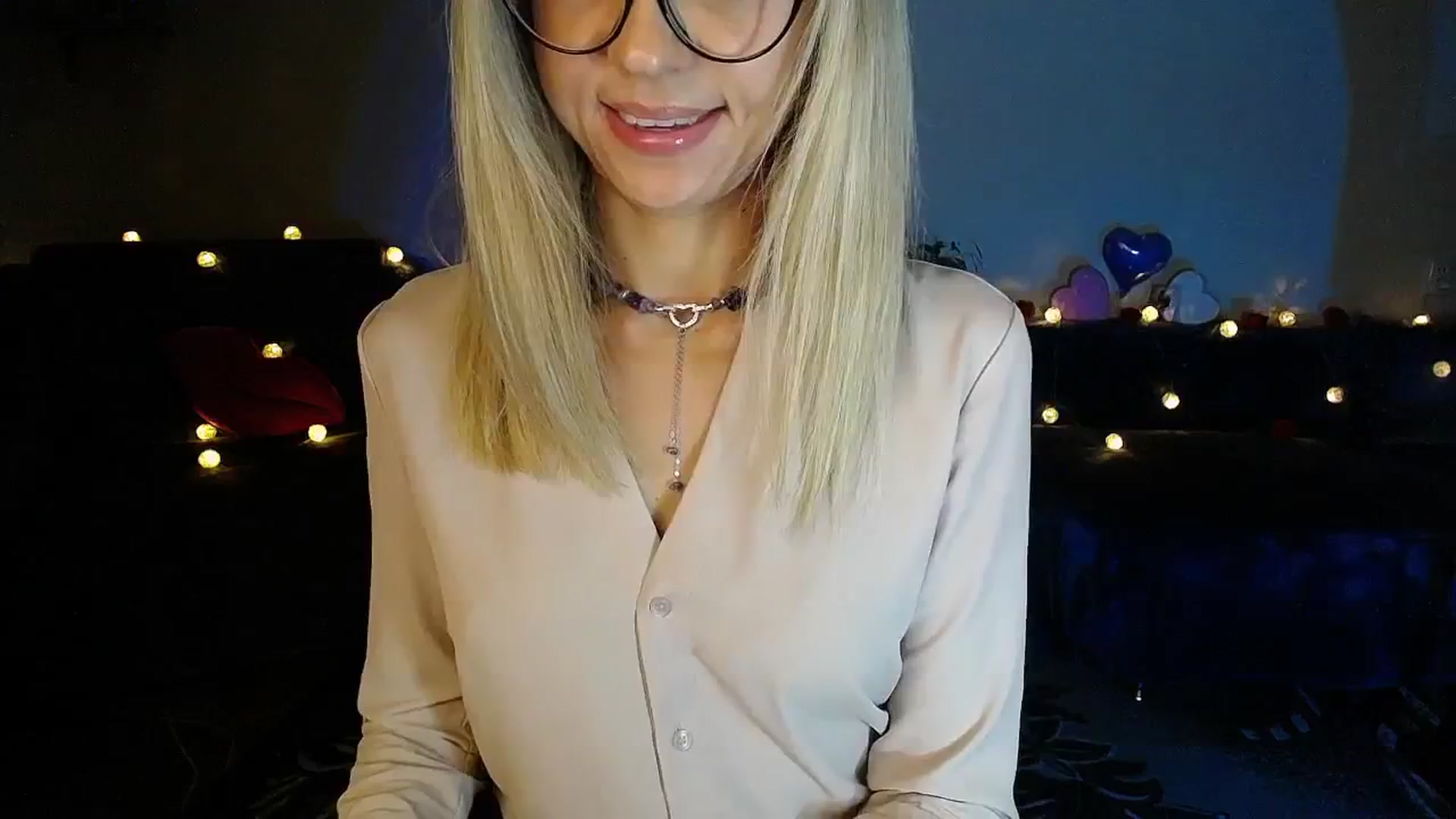 Gallery image thumbnail from Sunshine_alis's myfreecams stream on, 09/11/2025, 19:04 image 20 of 20