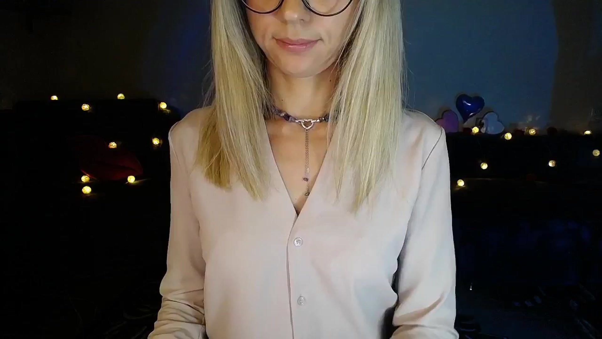 Gallery image thumbnail from Sunshine_alis's myfreecams stream on, 09/11/2025, 19:04 image 15 of 20