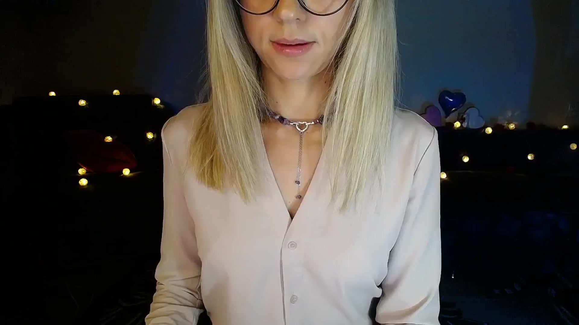 Gallery image thumbnail from Sunshine_alis's myfreecams stream on, 09/11/2025, 19:04 image 17 of 20