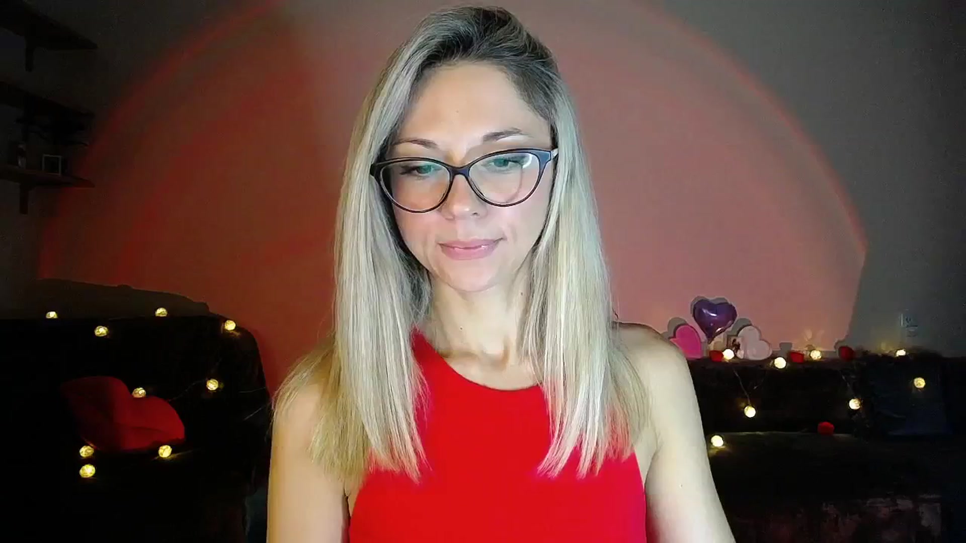 Gallery image thumbnail from Sunshine_alis's myfreecams stream on, 09/12/2025, 18:35 image 13 of 20