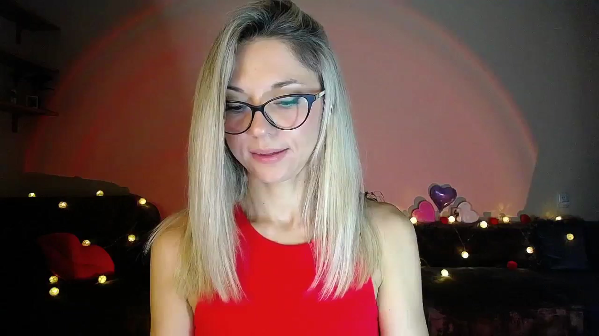 Gallery image thumbnail from Sunshine_alis's myfreecams stream on, 09/12/2025, 18:35 image 14 of 20