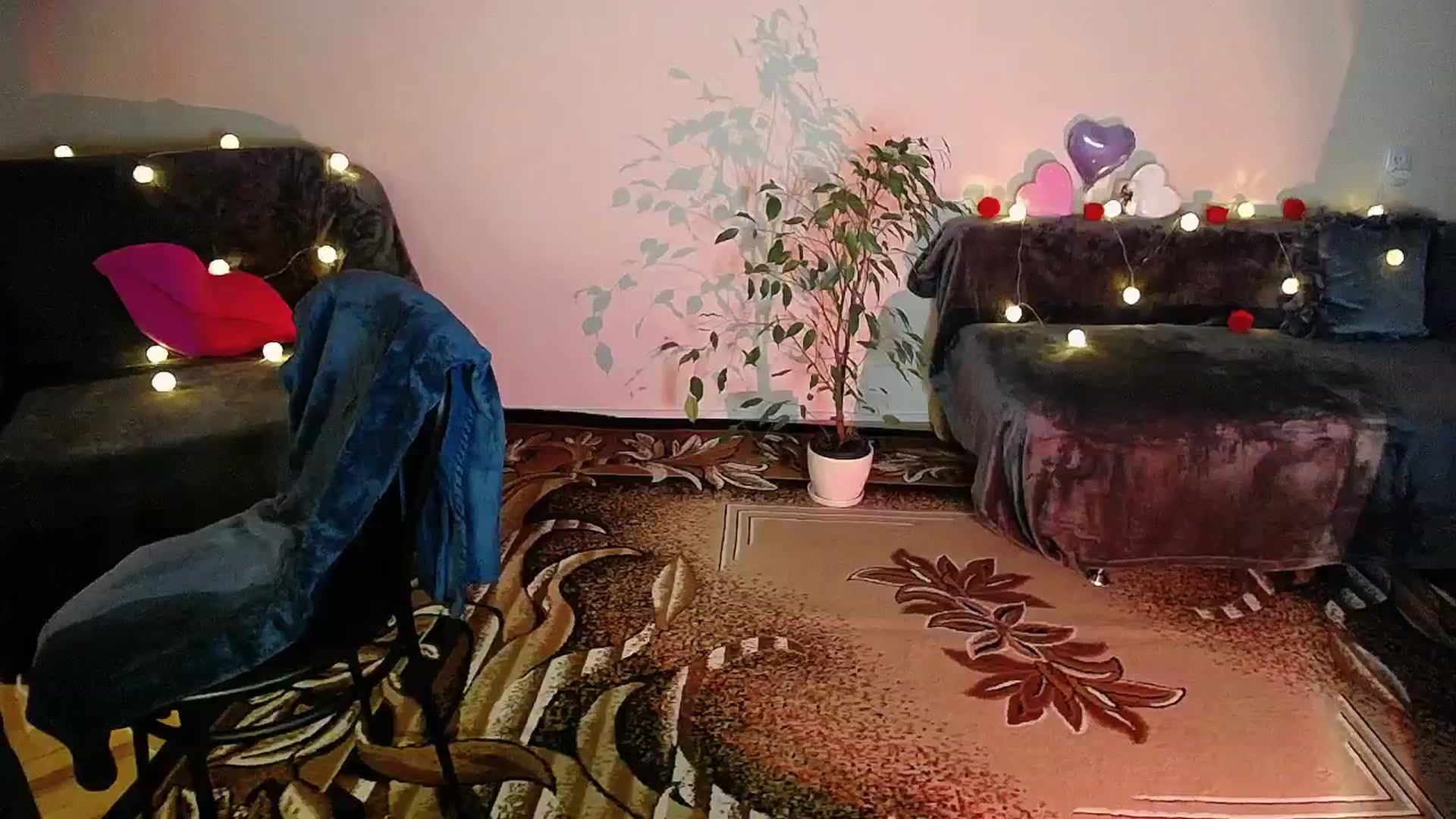 Gallery image thumbnail from Sunshine_alis's myfreecams stream on, 09/12/2025, 20:03 image 19 of 20