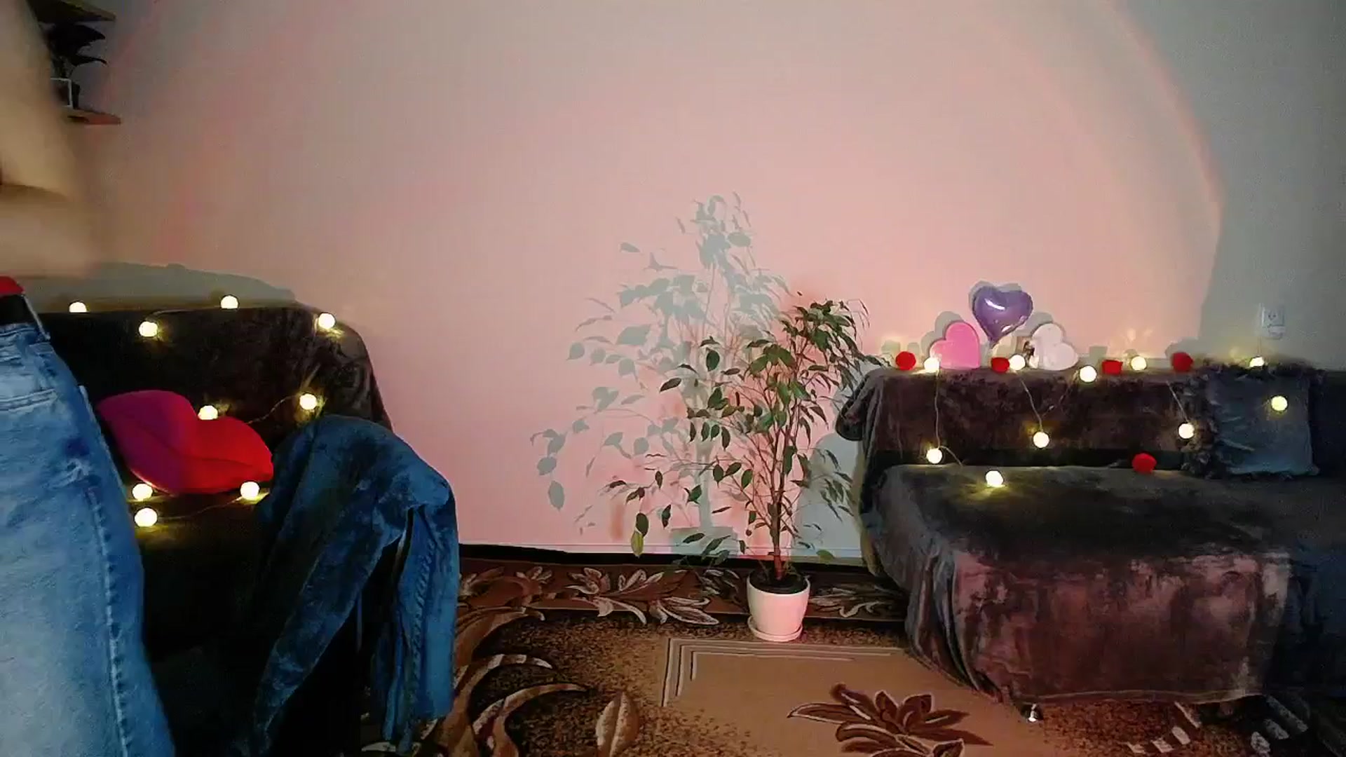 Gallery image thumbnail from Sunshine_alis's myfreecams stream on, 09/12/2025, 20:03 image 16 of 20