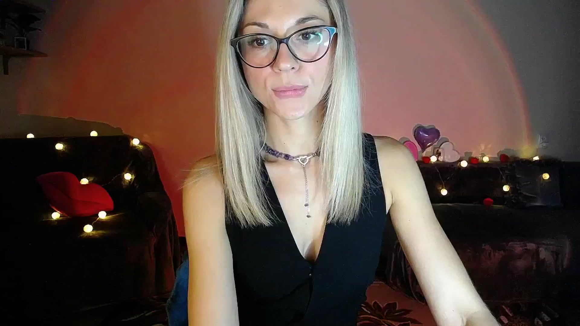 Gallery image thumbnail from Sunshine_alis's myfreecams stream on, 09/13/2025, 18:02 image 9 of 20