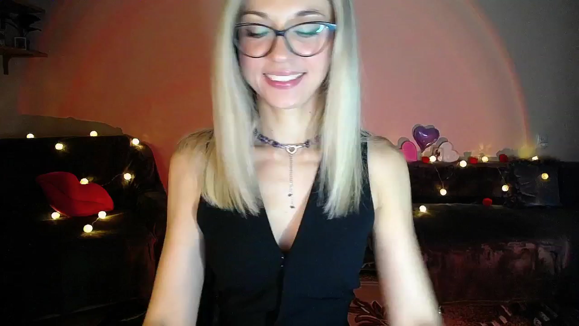 Gallery image thumbnail from Sunshine_alis's myfreecams stream on, 09/13/2025, 18:02 image 6 of 20
