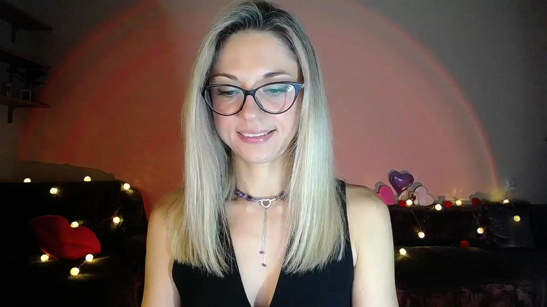 Gallery image thumbnail from Sunshine_alis's myfreecams stream on, 09/13/2025, 18:02 image 2 of 20