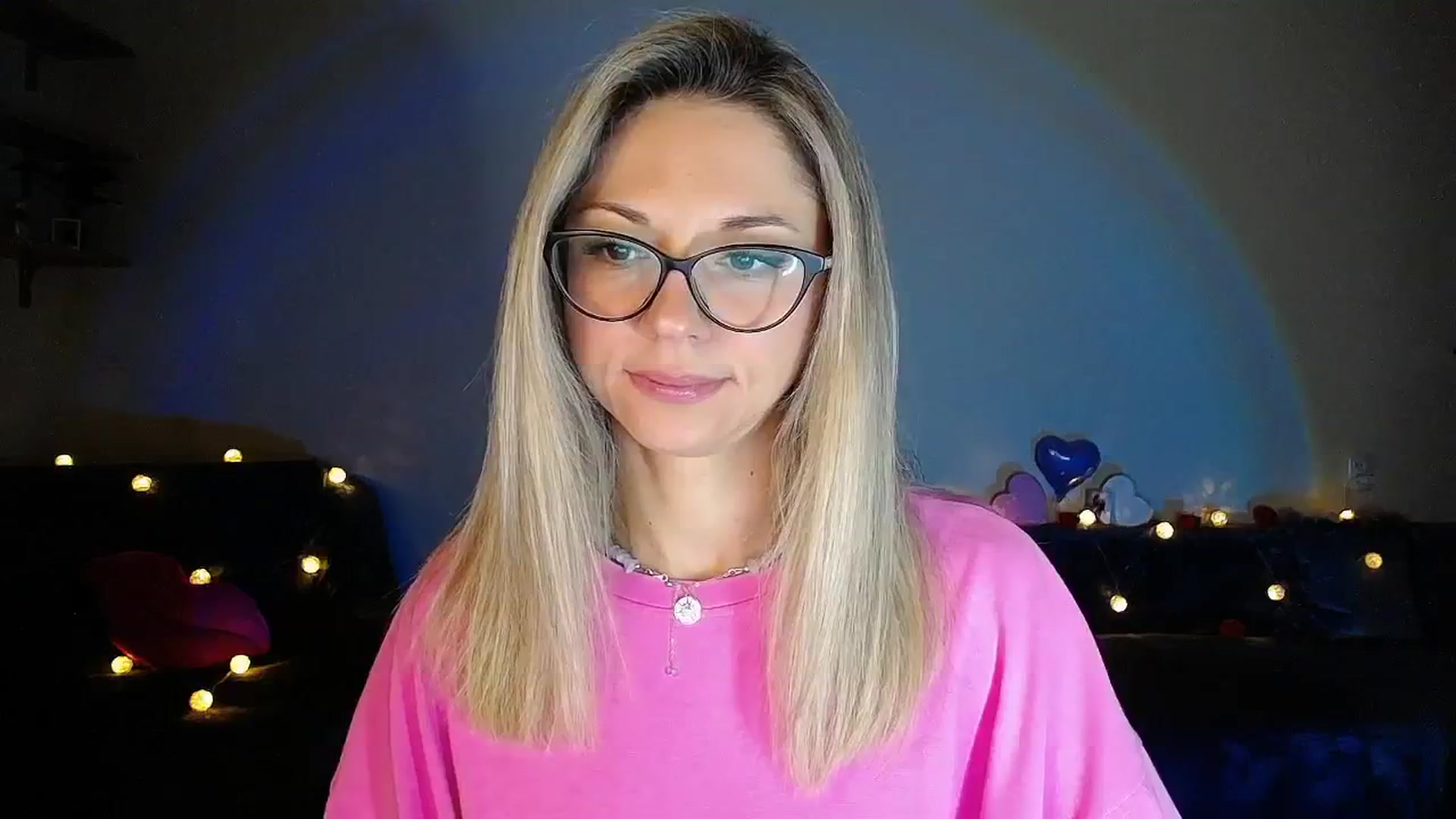 Gallery image thumbnail from Sunshine_alis's myfreecams stream on, 09/15/2025, 18:24 image 2 of 20