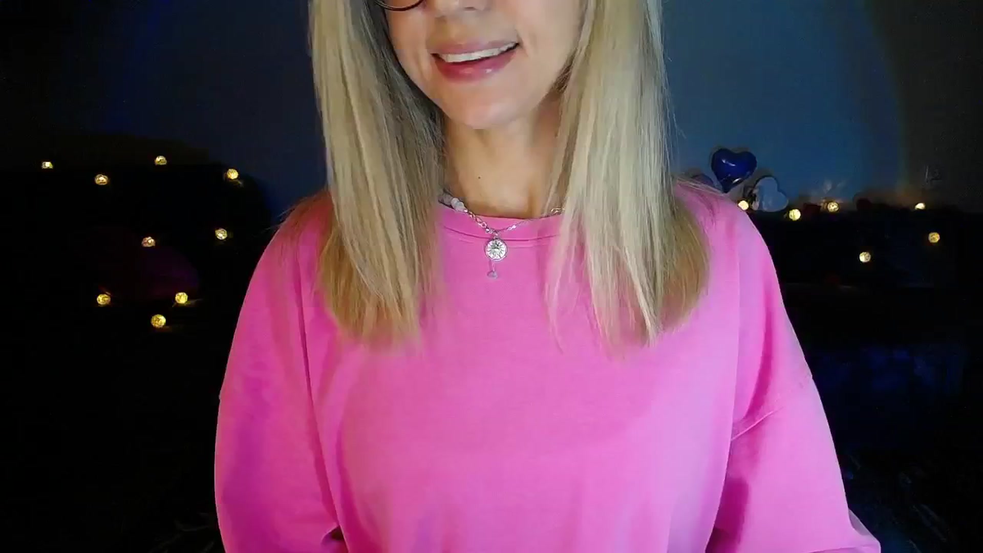 Gallery image thumbnail from Sunshine_alis's myfreecams stream on, 09/15/2025, 18:24 image 18 of 20