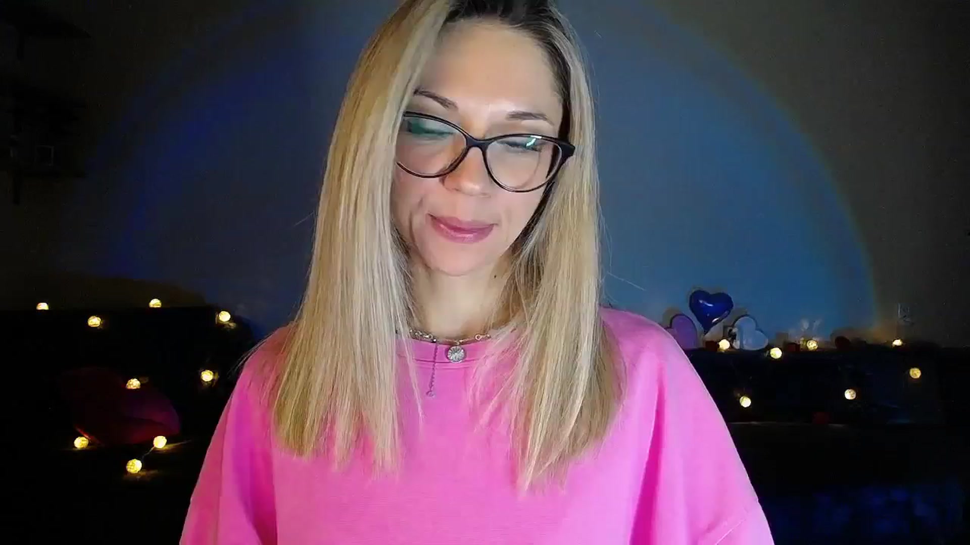 Gallery image thumbnail from Sunshine_alis's myfreecams stream on, 09/15/2025, 18:24 image 4 of 20