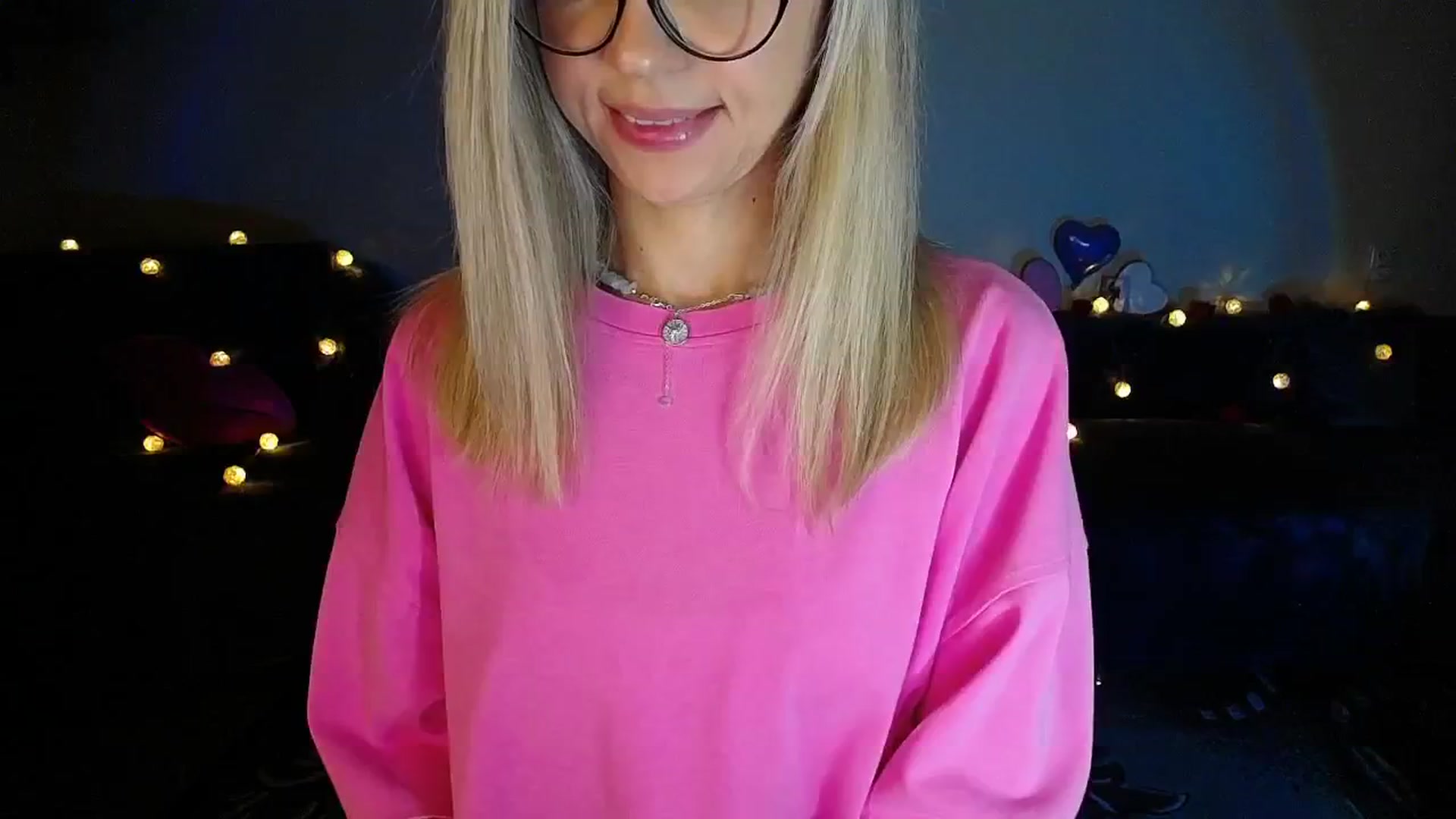 Gallery image thumbnail from Sunshine_alis's myfreecams stream on, 09/15/2025, 18:24 image 10 of 20