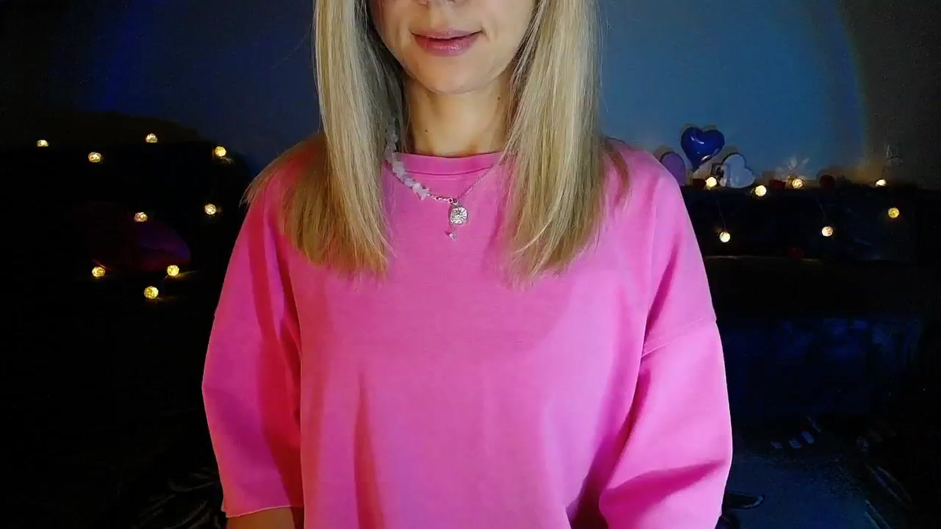 Gallery image thumbnail from Sunshine_alis's myfreecams stream on, 09/15/2025, 19:19 image 16 of 20