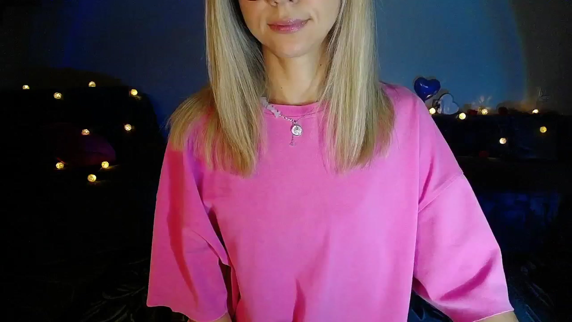 Gallery image thumbnail from Sunshine_alis's myfreecams stream on, 09/15/2025, 19:19 image 7 of 20