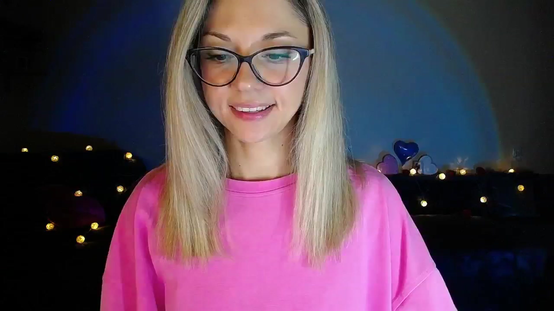 Gallery image thumbnail from Sunshine_alis's myfreecams stream on, 09/15/2025, 20:08 image 11 of 20