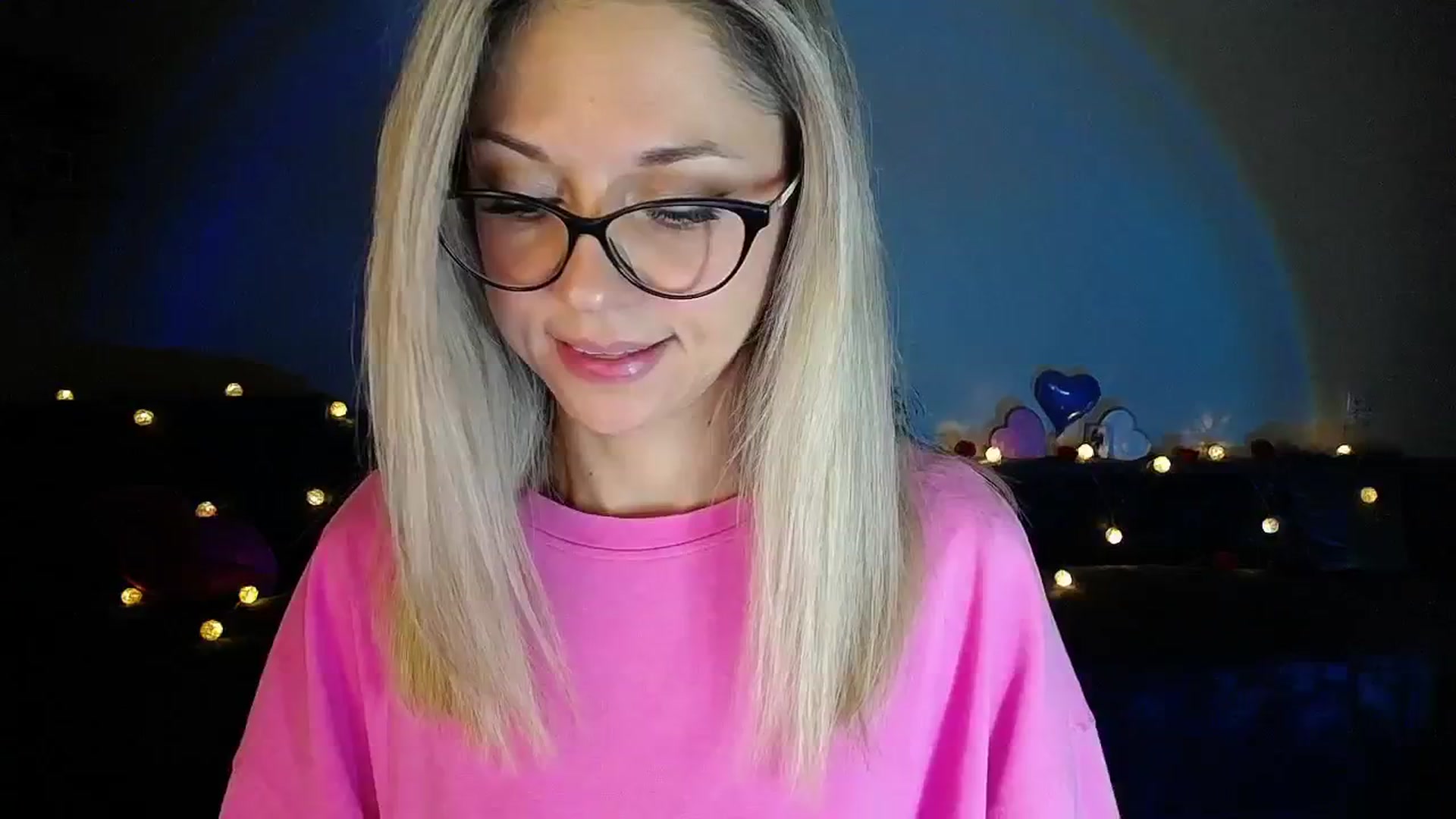 Gallery image thumbnail from Sunshine_alis's myfreecams stream on, 09/15/2025, 20:08 image 1 of 20