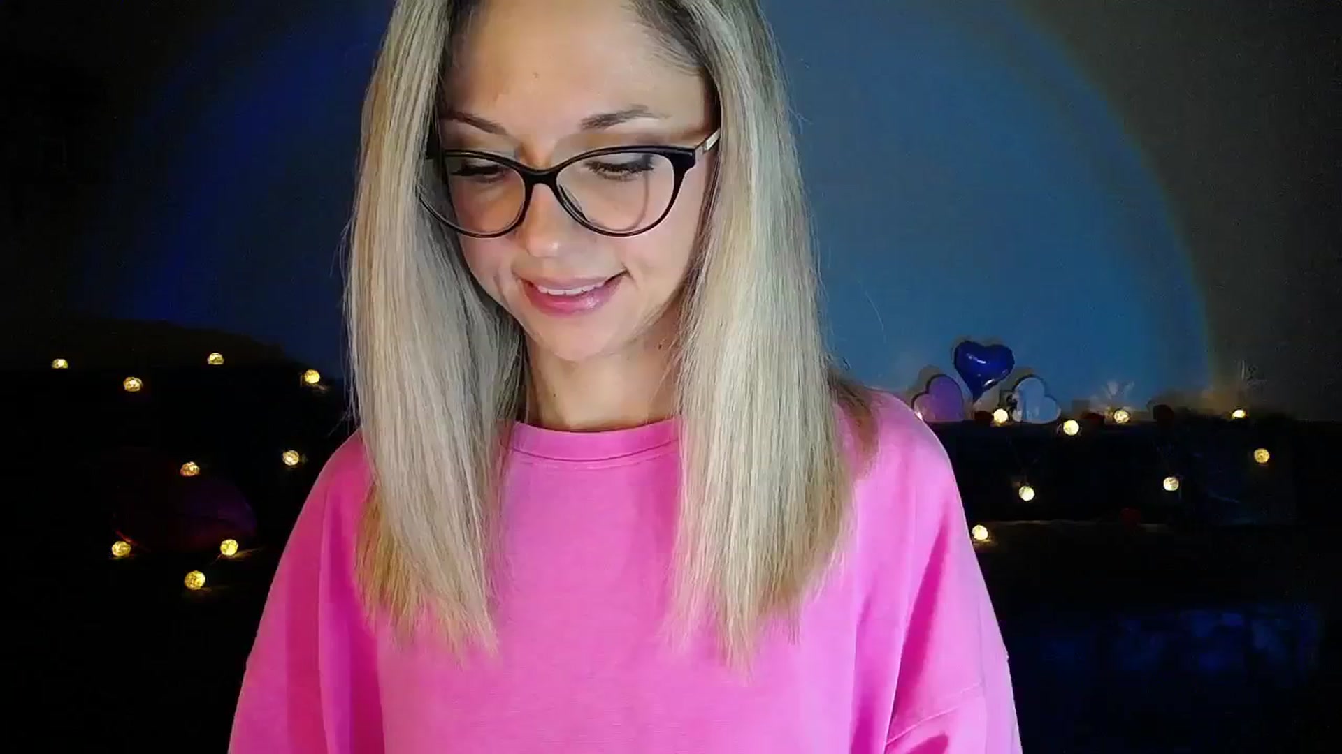 Gallery image thumbnail from Sunshine_alis's myfreecams stream on, 09/15/2025, 20:08 image 8 of 20