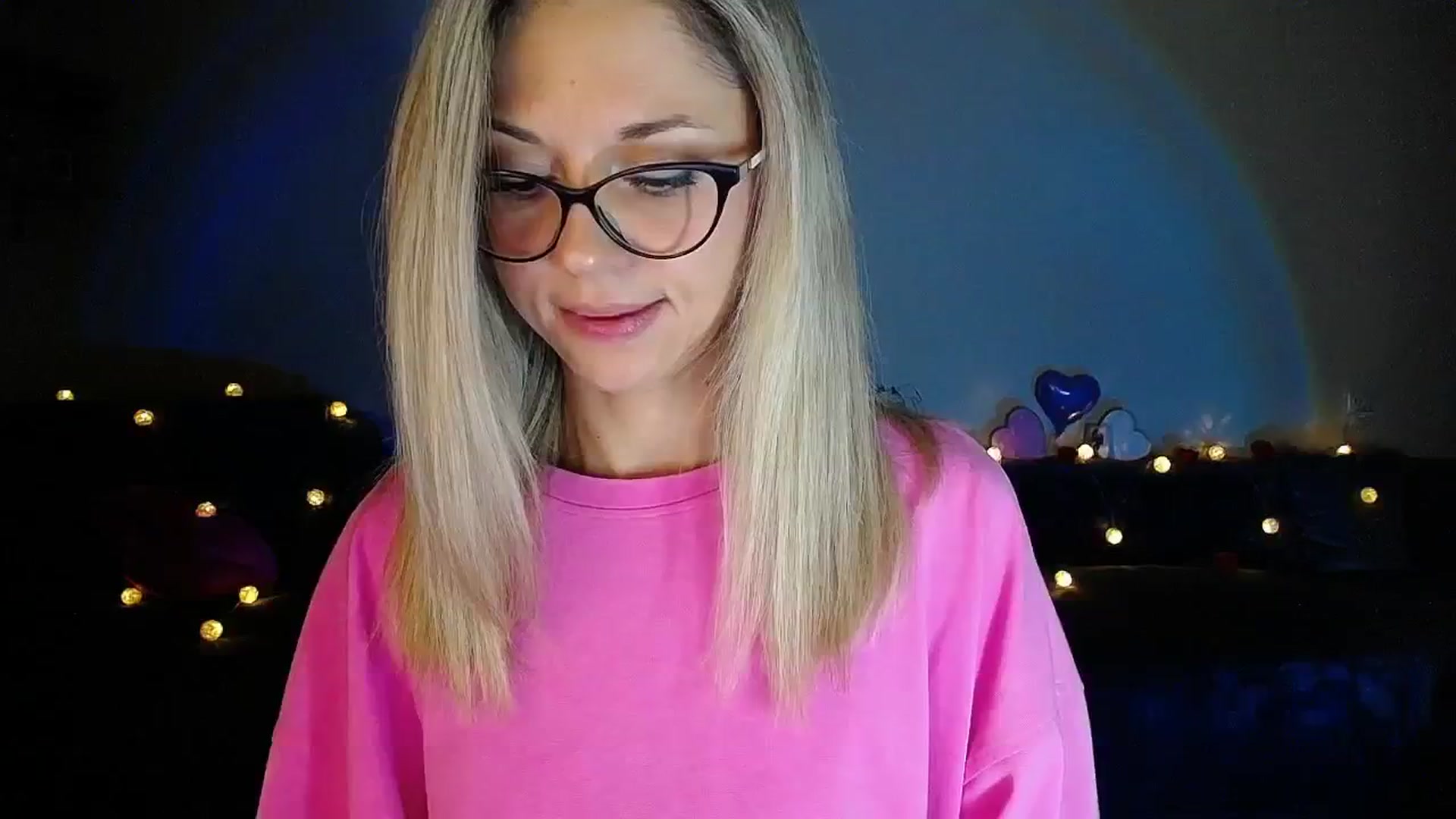 Gallery image thumbnail from Sunshine_alis's myfreecams stream on, 09/15/2025, 20:08 image 13 of 20