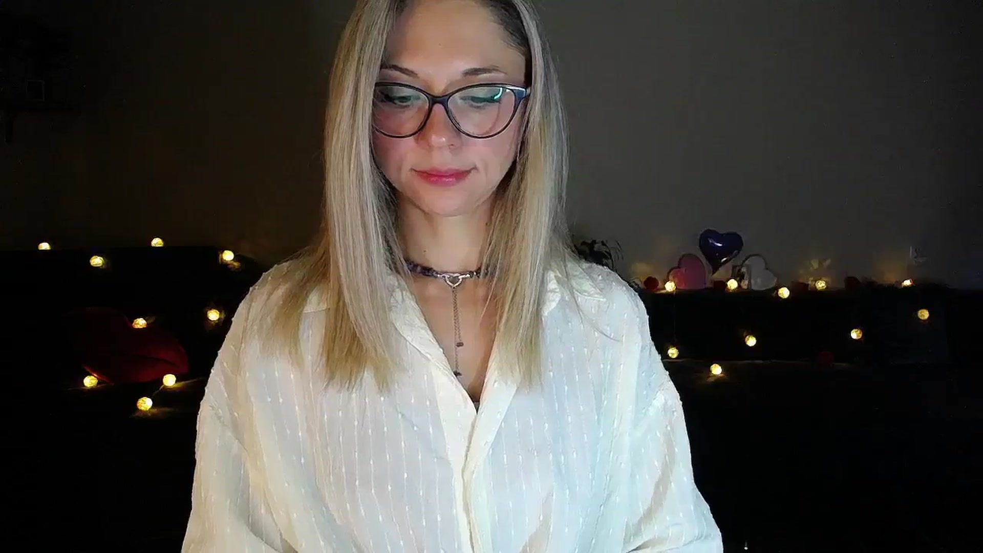 Gallery image thumbnail from Sunshine_alis's myfreecams stream on, 09/16/2025, 16:46 image 11 of 20