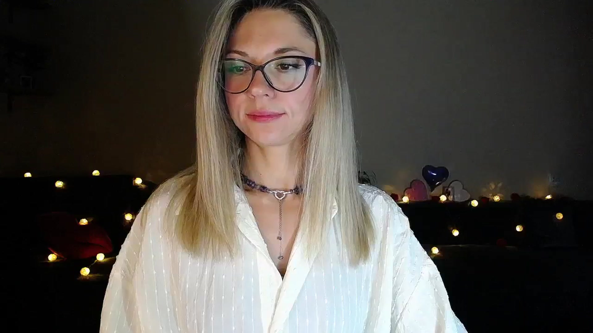 Gallery image thumbnail from Sunshine_alis's myfreecams stream on, 09/16/2025, 16:46 image 19 of 20