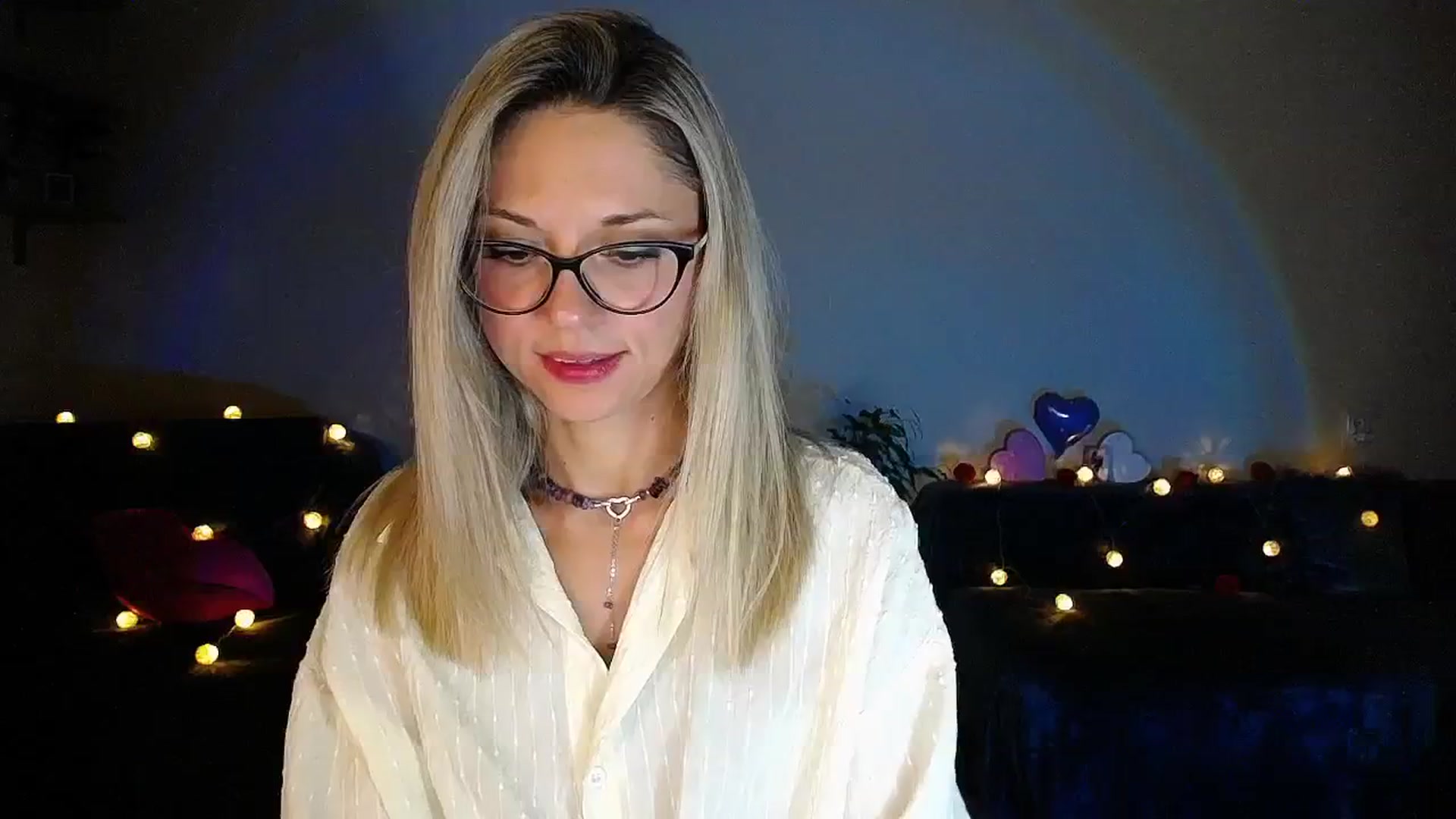 Gallery image thumbnail from Sunshine_alis's myfreecams stream on, 09/16/2025, 19:53 image 9 of 20