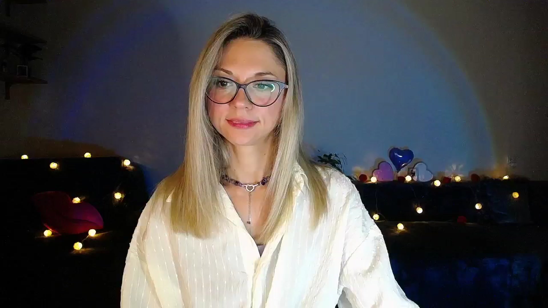 Gallery image thumbnail from Sunshine_alis's myfreecams stream on, 09/16/2025, 19:53 image 11 of 20