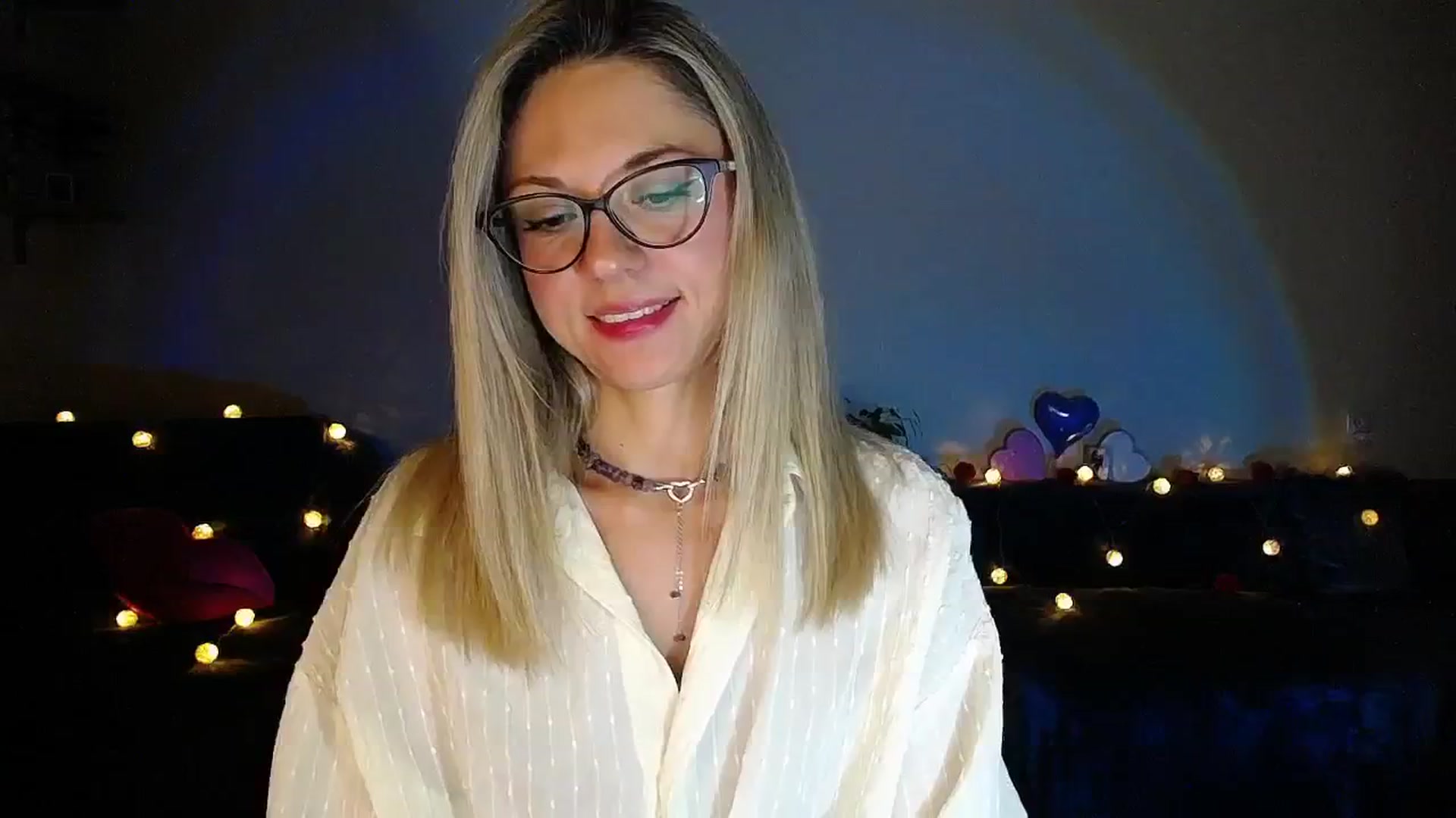 Gallery image thumbnail from Sunshine_alis's myfreecams stream on, 09/16/2025, 19:53 image 8 of 20