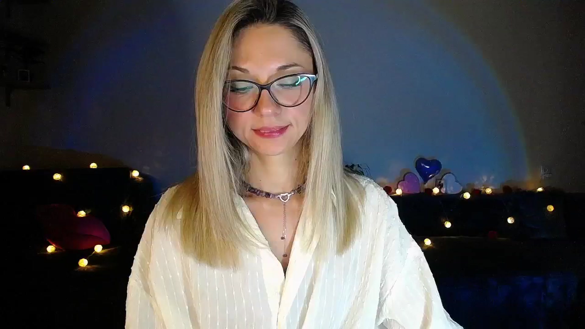 Gallery image thumbnail from Sunshine_alis's myfreecams stream on, 09/16/2025, 19:53 image 7 of 20