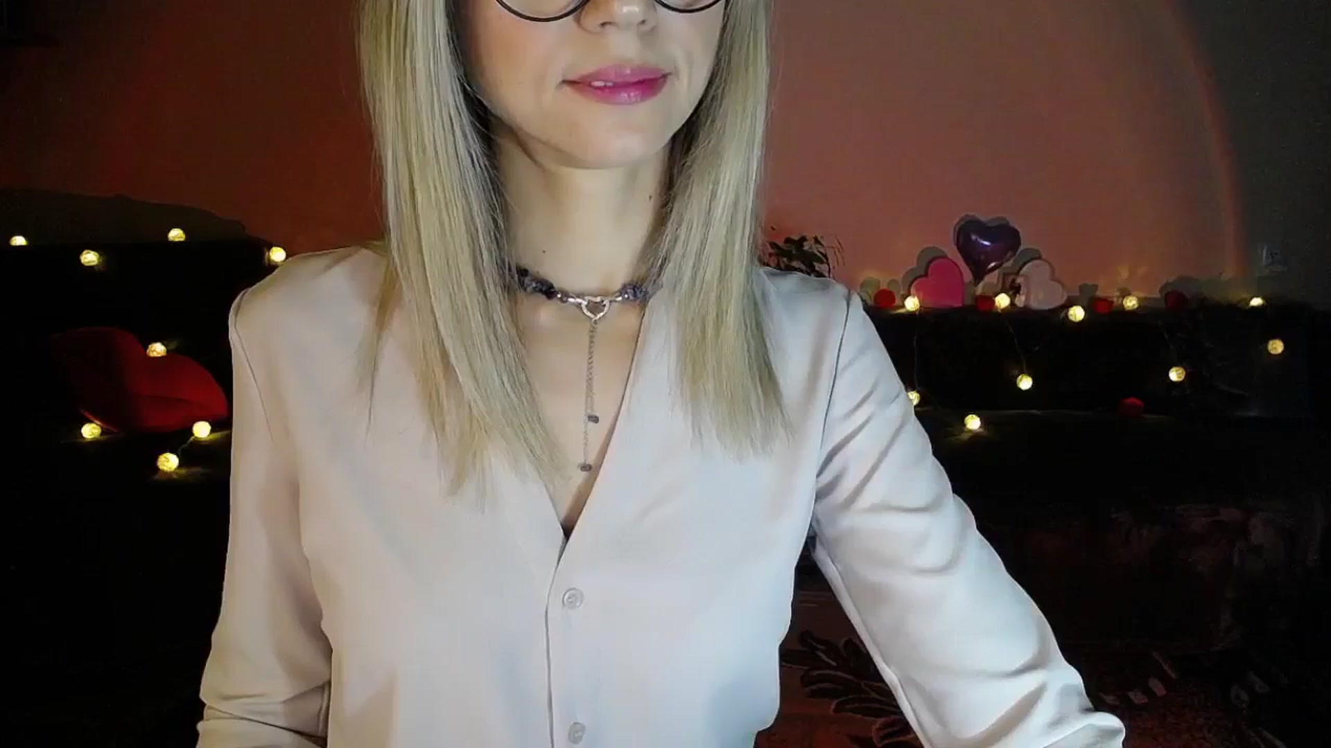Gallery image thumbnail from Sunshine_alis's myfreecams stream on, 09/17/2025, 17:42 image 14 of 20