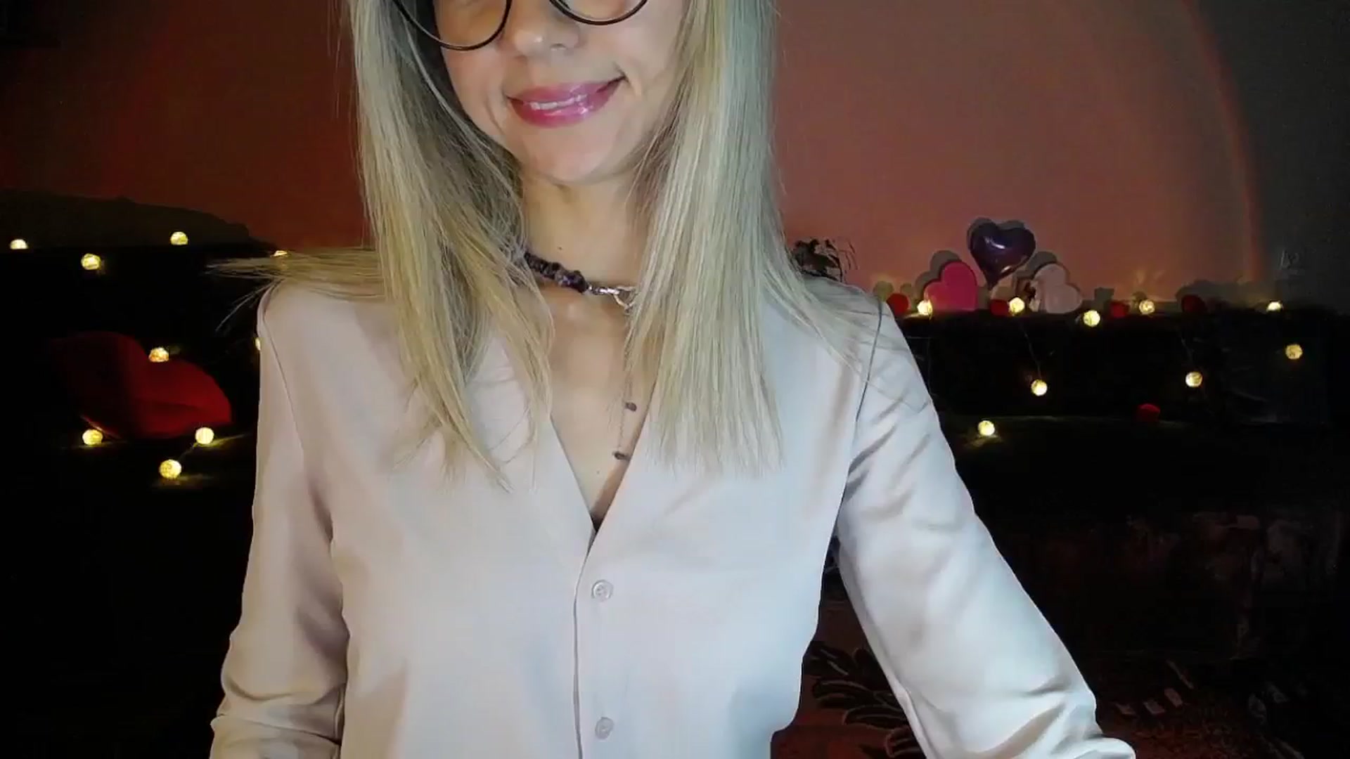 Gallery image thumbnail from Sunshine_alis's myfreecams stream on, 09/17/2025, 17:42 image 10 of 20