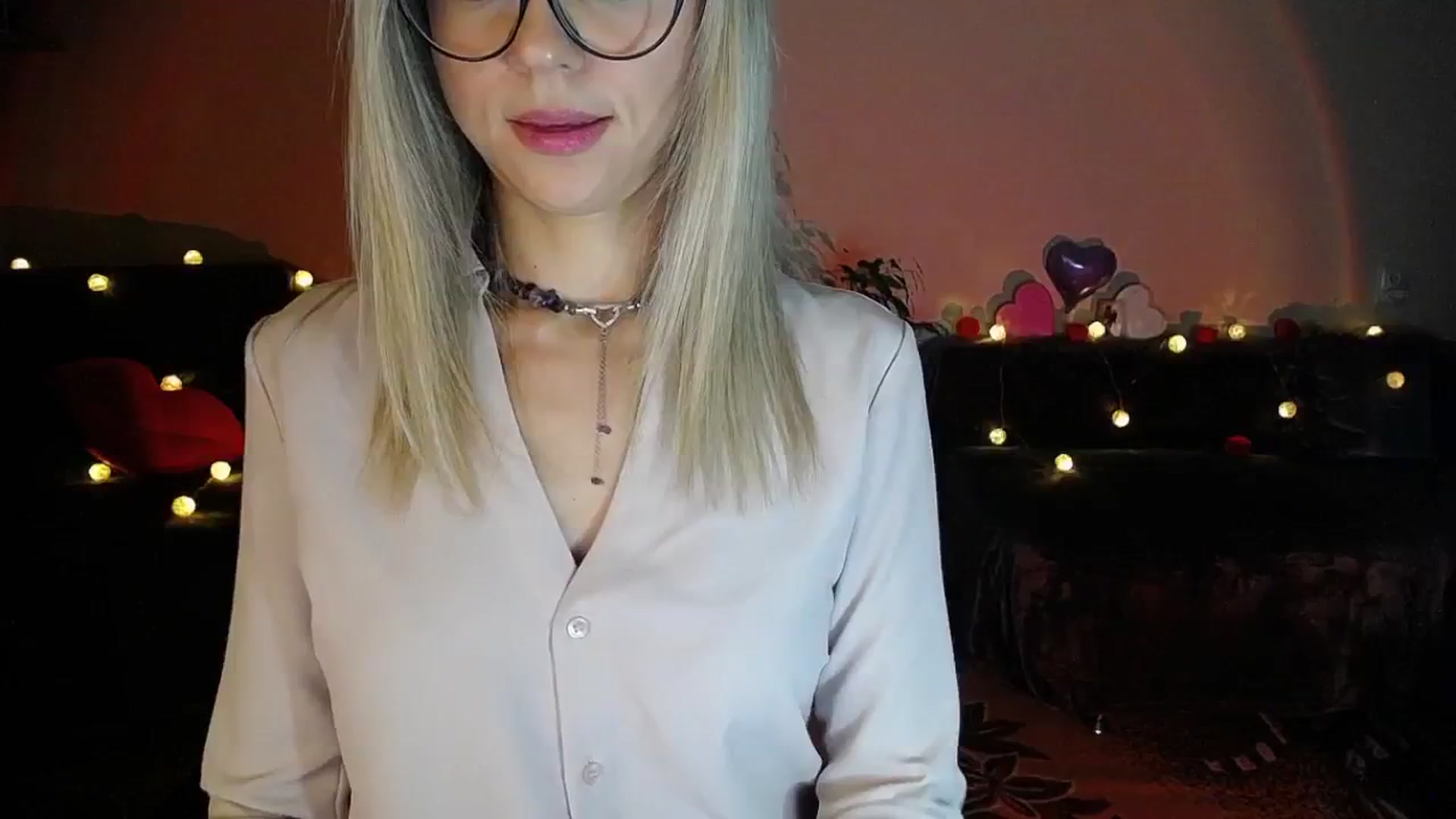 Gallery image thumbnail from Sunshine_alis's myfreecams stream on, 09/17/2025, 17:42 image 12 of 20