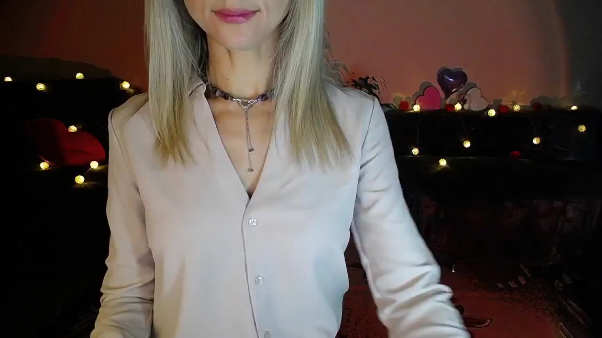 Gallery image thumbnail from Sunshine_alis's myfreecams stream on, 09/17/2025, 17:42 image 15 of 20