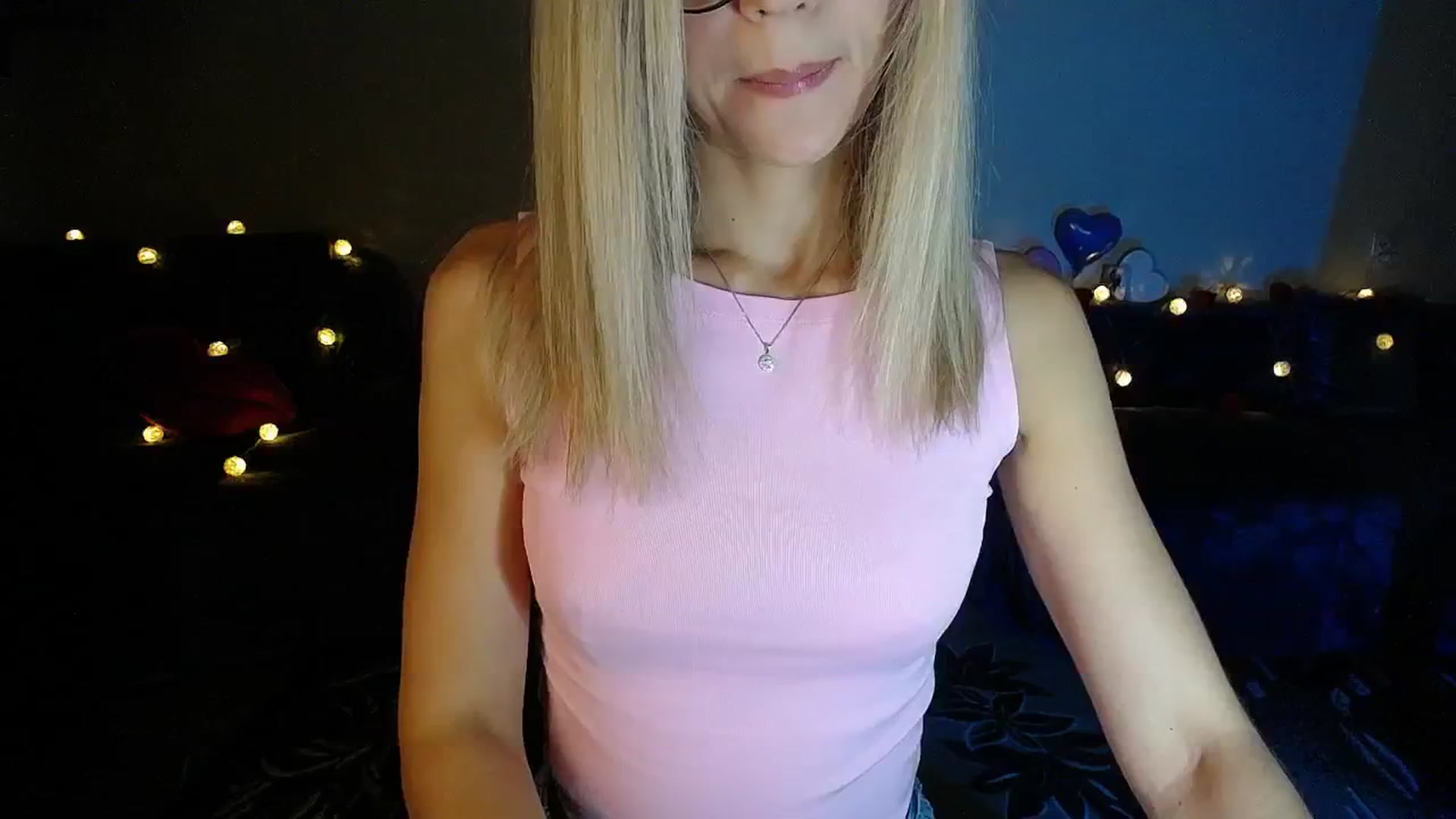 Gallery image thumbnail from Sunshine_alis's myfreecams stream on, 09/18/2025, 18:17 image 6 of 20