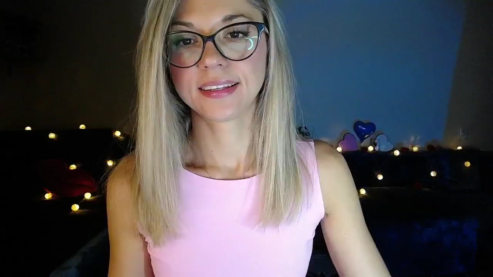 Gallery image thumbnail from Sunshine_alis's myfreecams stream on, 09/18/2025, 18:17 image 17 of 20
