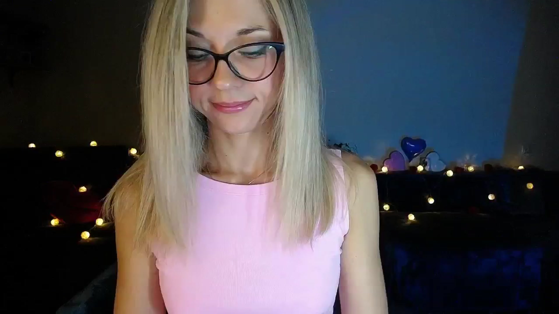 Gallery image thumbnail from Sunshine_alis's myfreecams stream on, 09/18/2025, 18:17 image 11 of 20