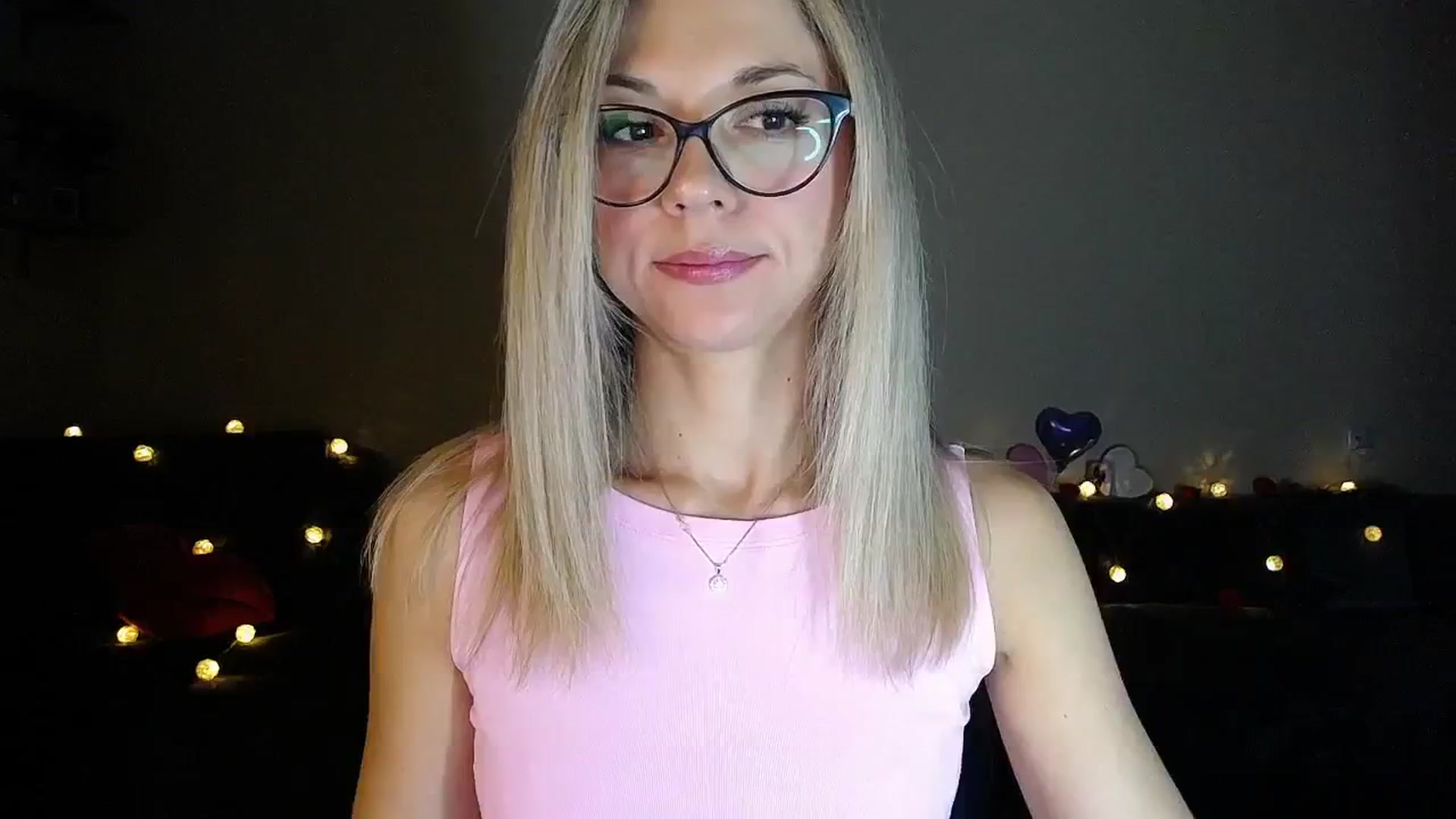 Gallery image thumbnail from Sunshine_alis's myfreecams stream on, 09/18/2025, 18:17 image 2 of 20