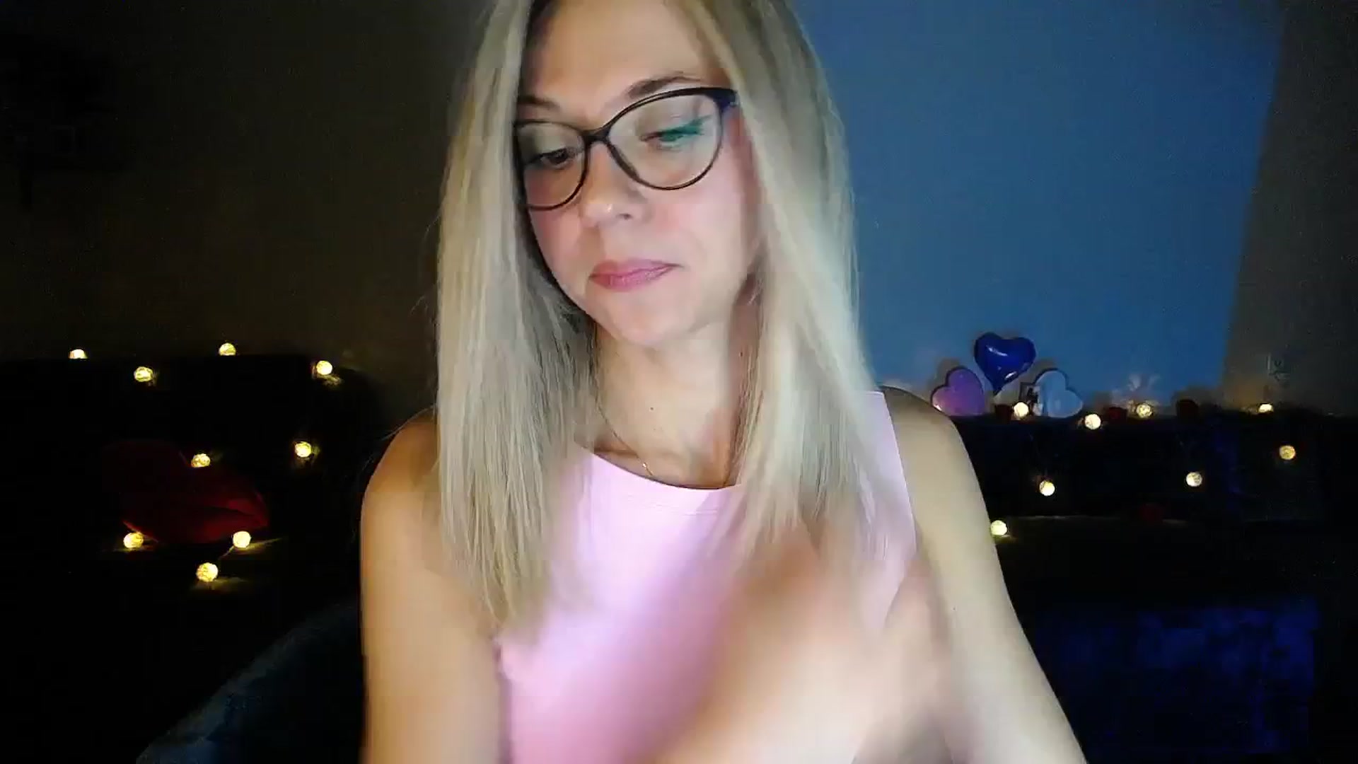 Gallery image thumbnail from Sunshine_alis's myfreecams stream on, 09/18/2025, 18:17 image 13 of 20