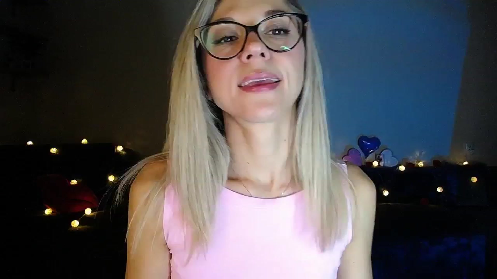 Gallery image thumbnail from Sunshine_alis's myfreecams stream on, 09/18/2025, 19:22 image 18 of 20