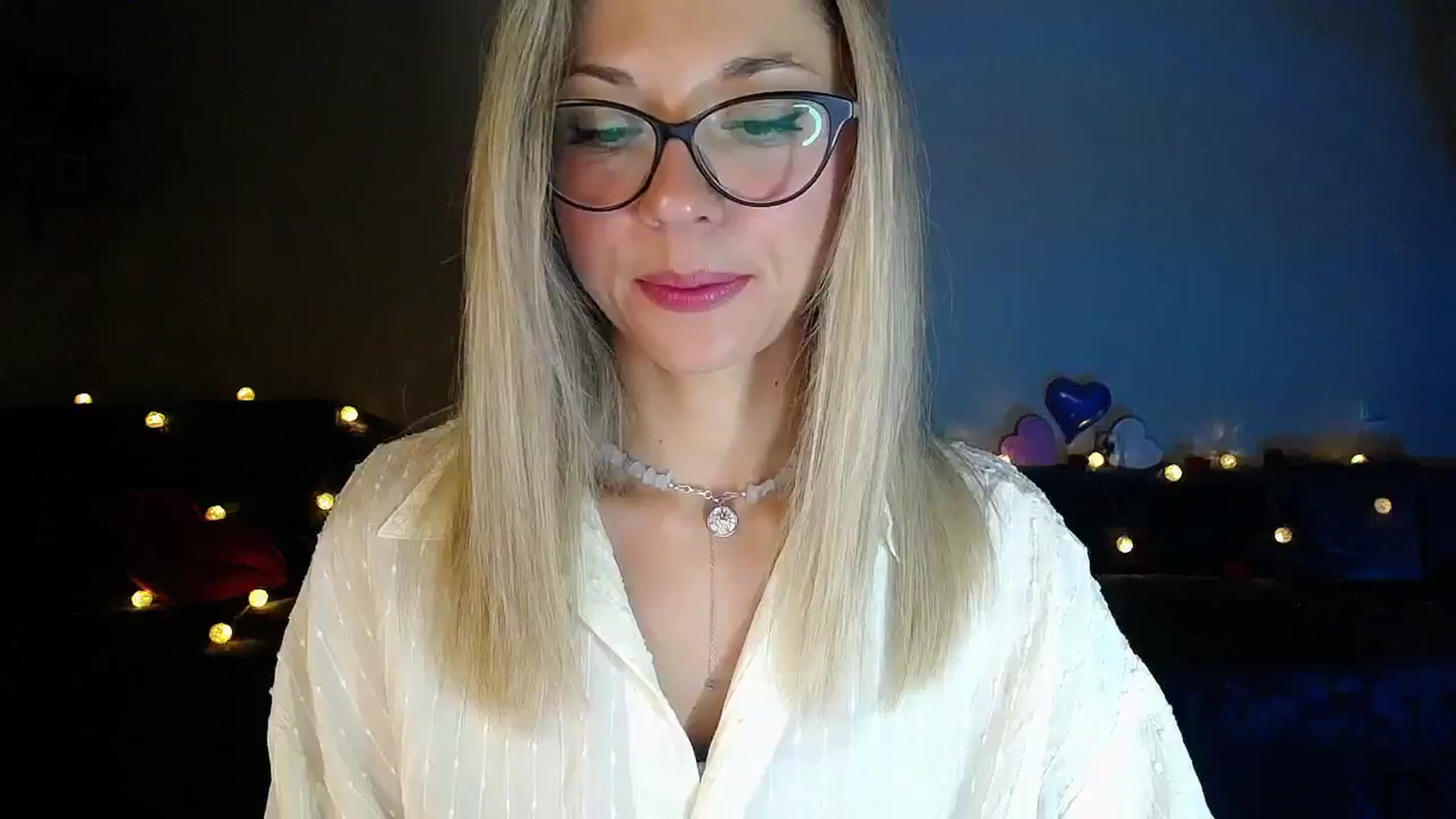 Gallery image thumbnail from Sunshine_alis's myfreecams stream on, 09/19/2025, 17:54 image 11 of 20