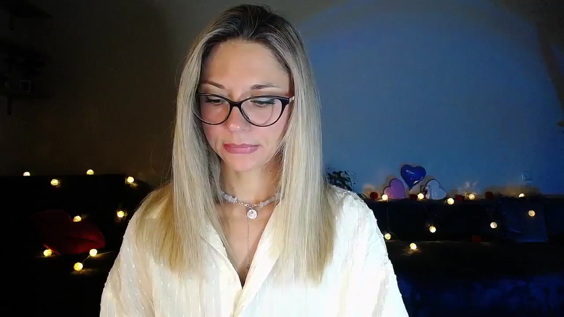 Gallery image thumbnail from Sunshine_alis's myfreecams stream on, 09/19/2025, 17:54 image 4 of 20
