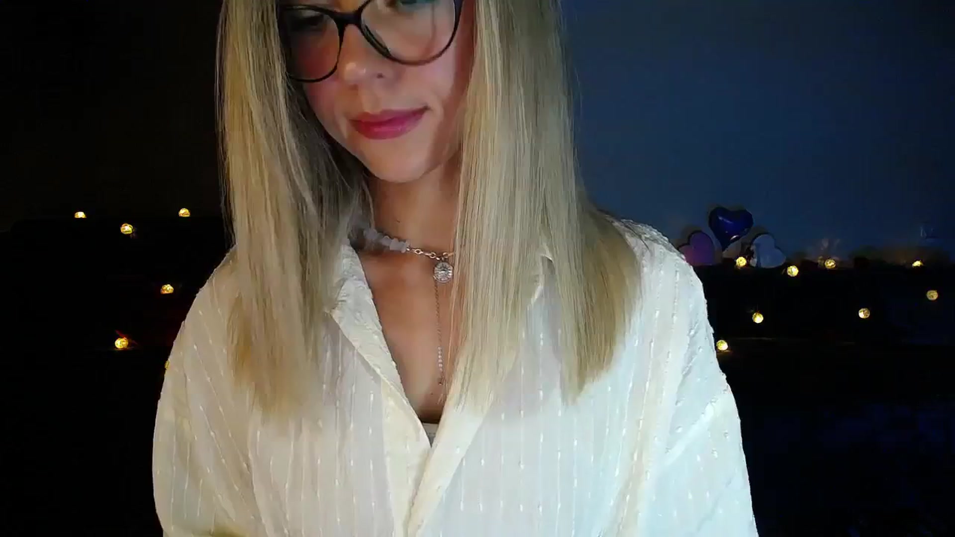 Gallery image thumbnail from Sunshine_alis's myfreecams stream on, 09/19/2025, 17:54 image 13 of 20