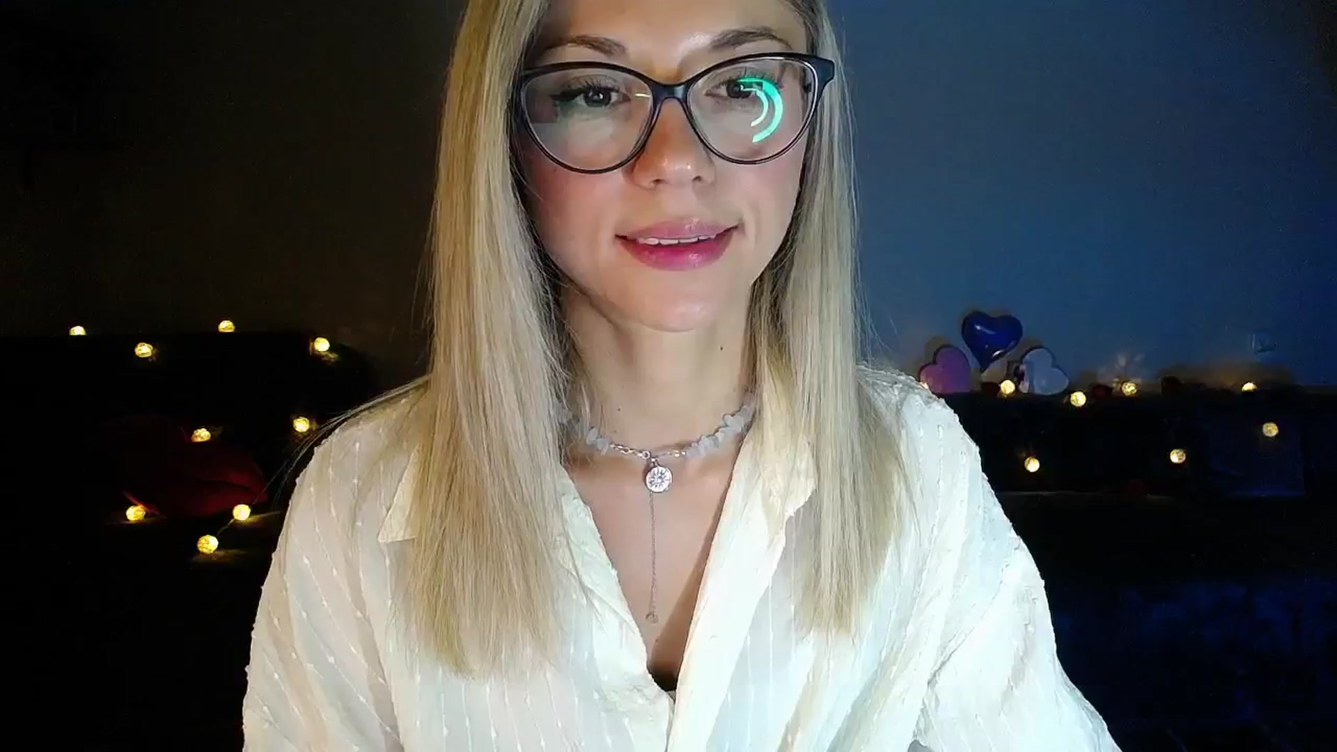 Gallery image thumbnail from Sunshine_alis's myfreecams stream on, 09/19/2025, 18:20 image 8 of 20