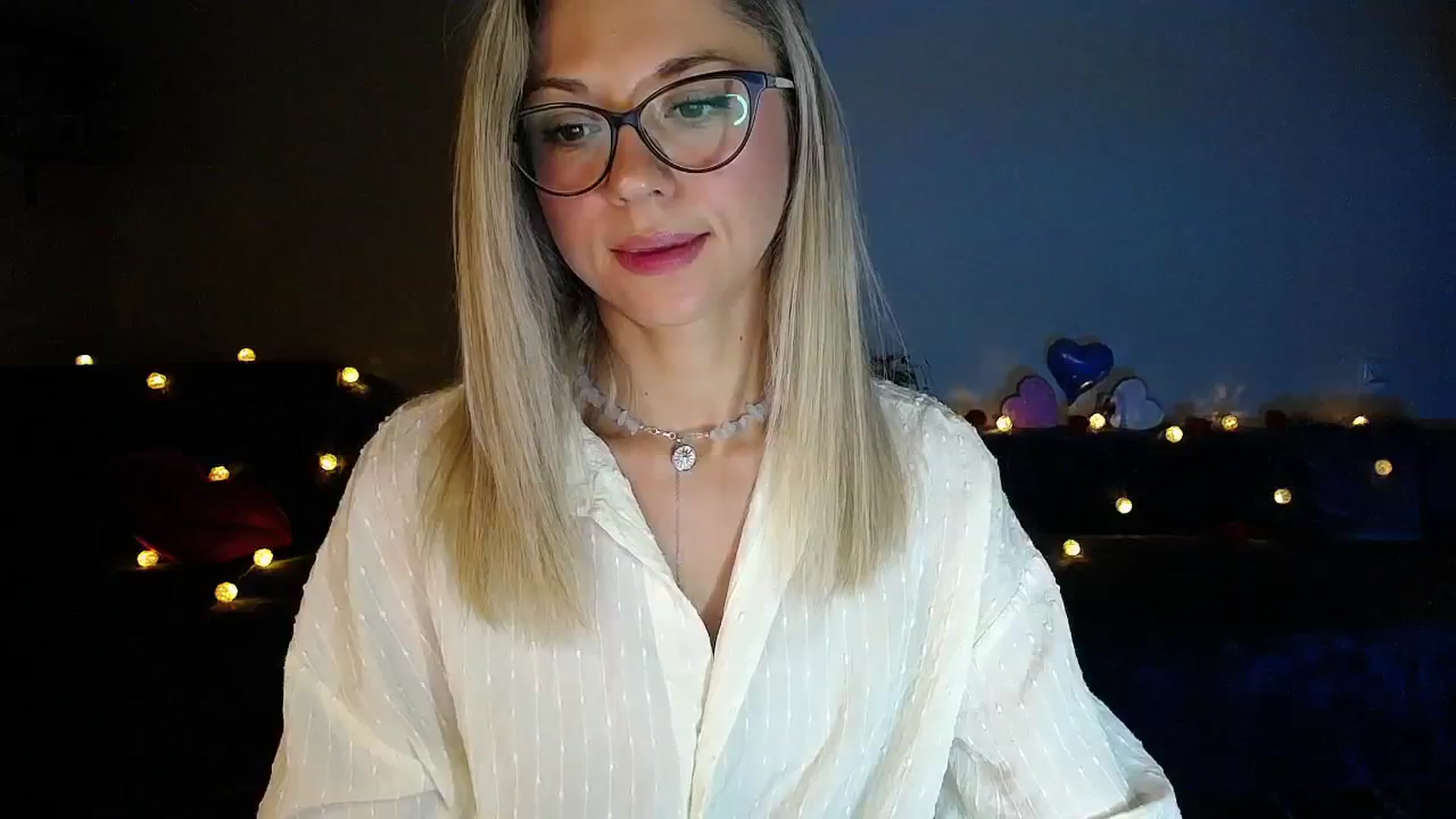 Gallery image thumbnail from Sunshine_alis's myfreecams stream on, 09/19/2025, 18:20 image 3 of 20
