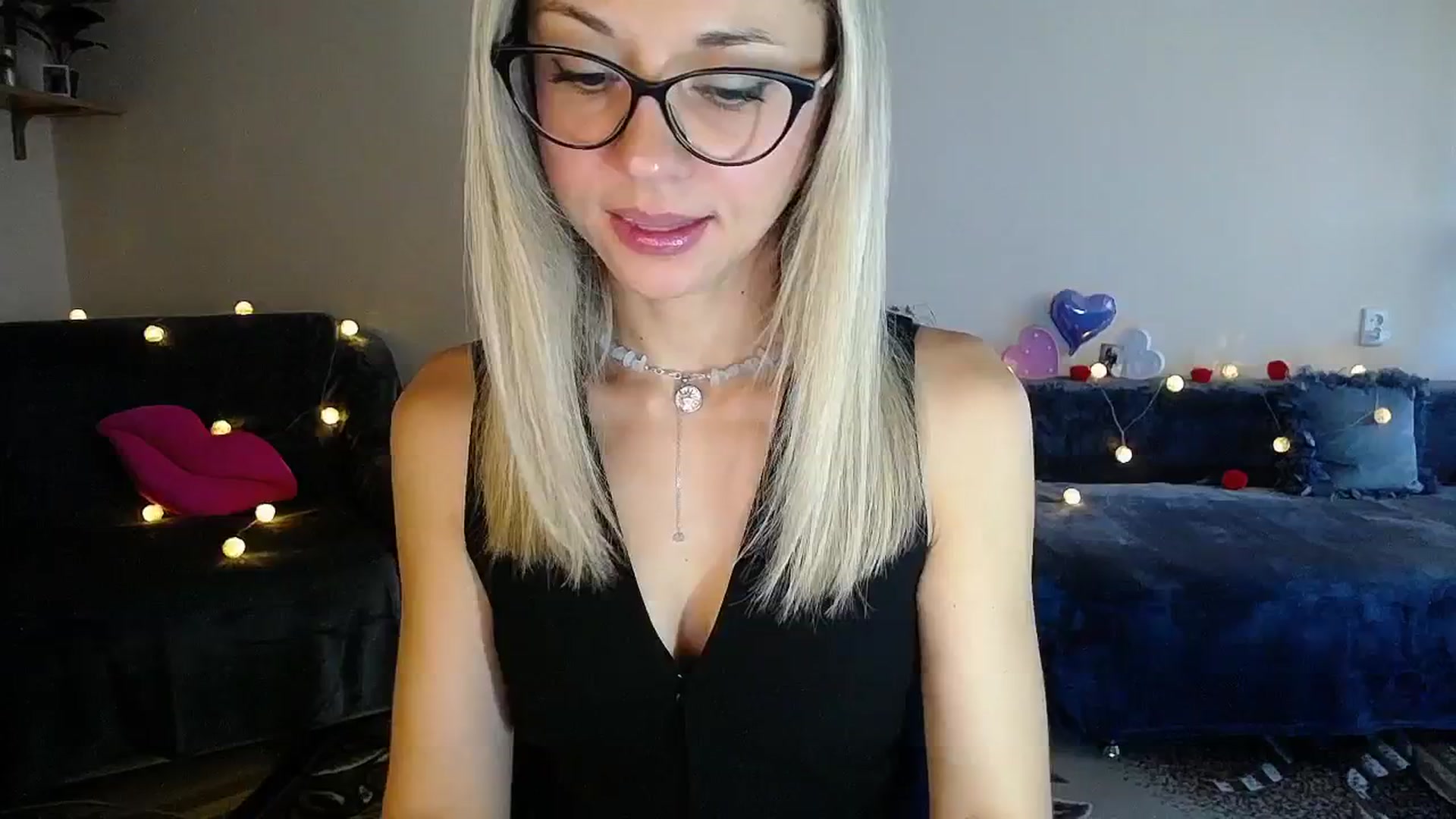 Gallery image thumbnail from Sunshine_alis's myfreecams stream on, 09/22/2025, 16:03 image 3 of 20