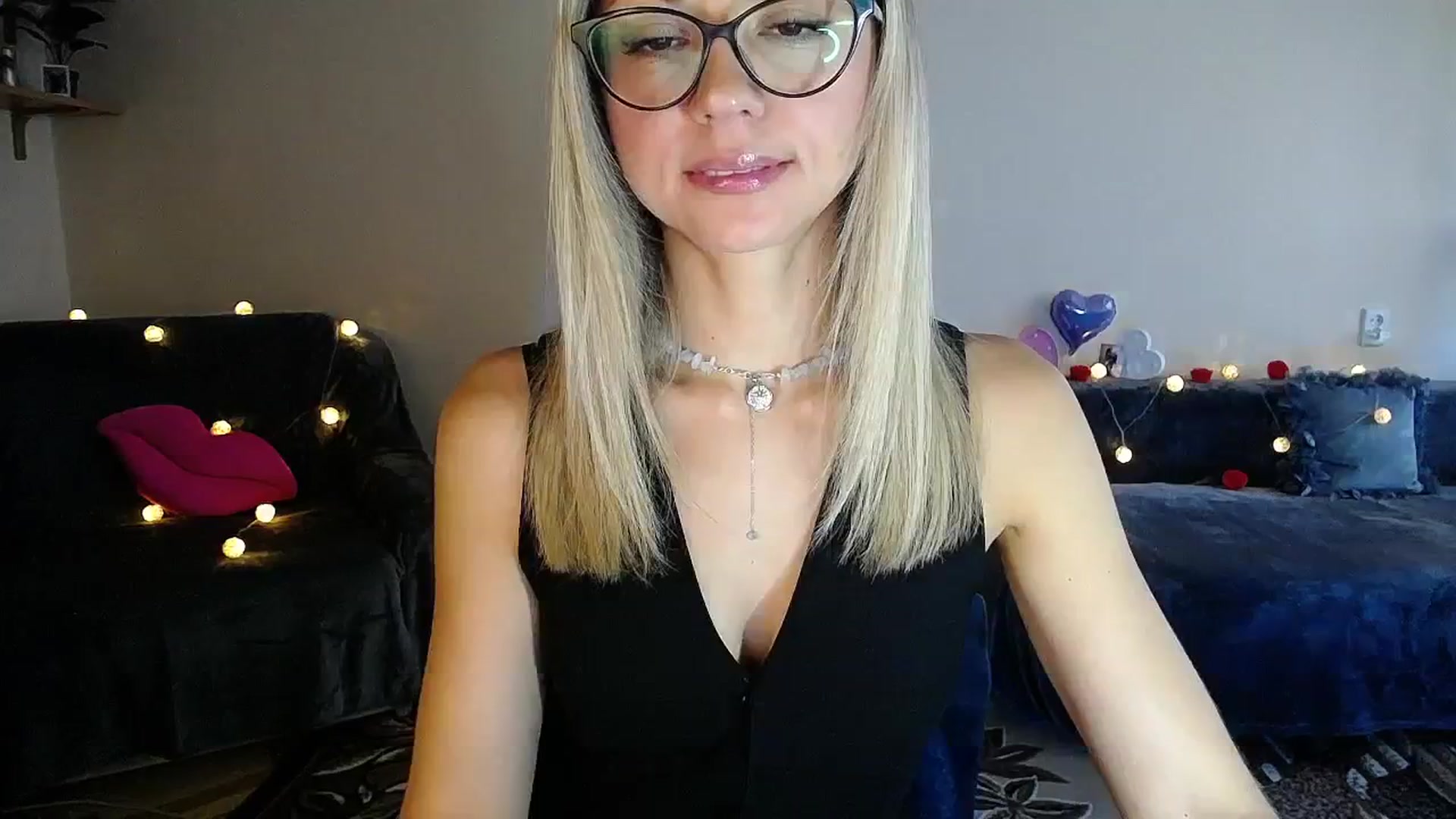 Gallery image thumbnail from Sunshine_alis's myfreecams stream on, 09/22/2025, 16:03 image 4 of 20