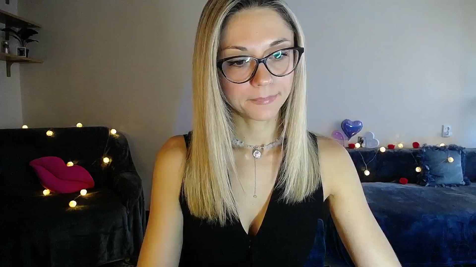 Gallery image thumbnail from Sunshine_alis's myfreecams stream on, 09/22/2025, 16:03 image 2 of 20