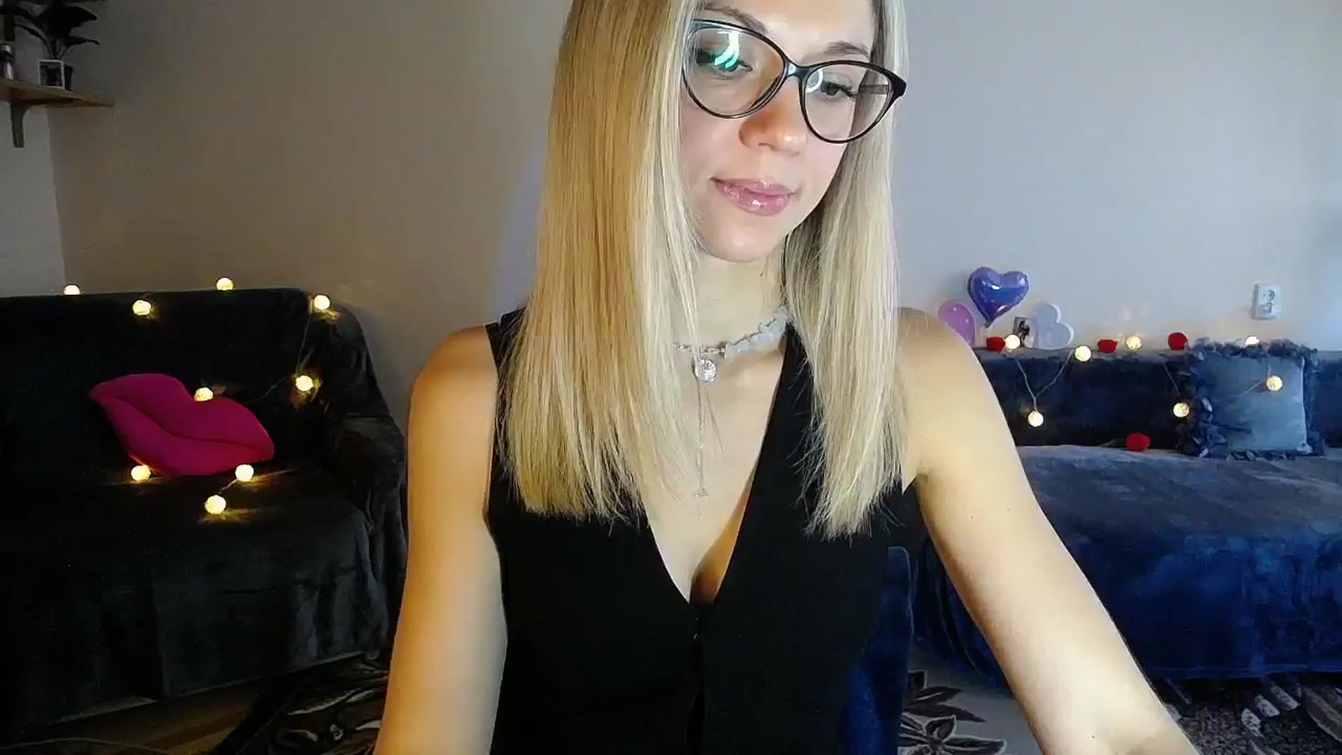 Gallery image thumbnail from Sunshine_alis's myfreecams stream on, 09/22/2025, 16:03 image 5 of 20