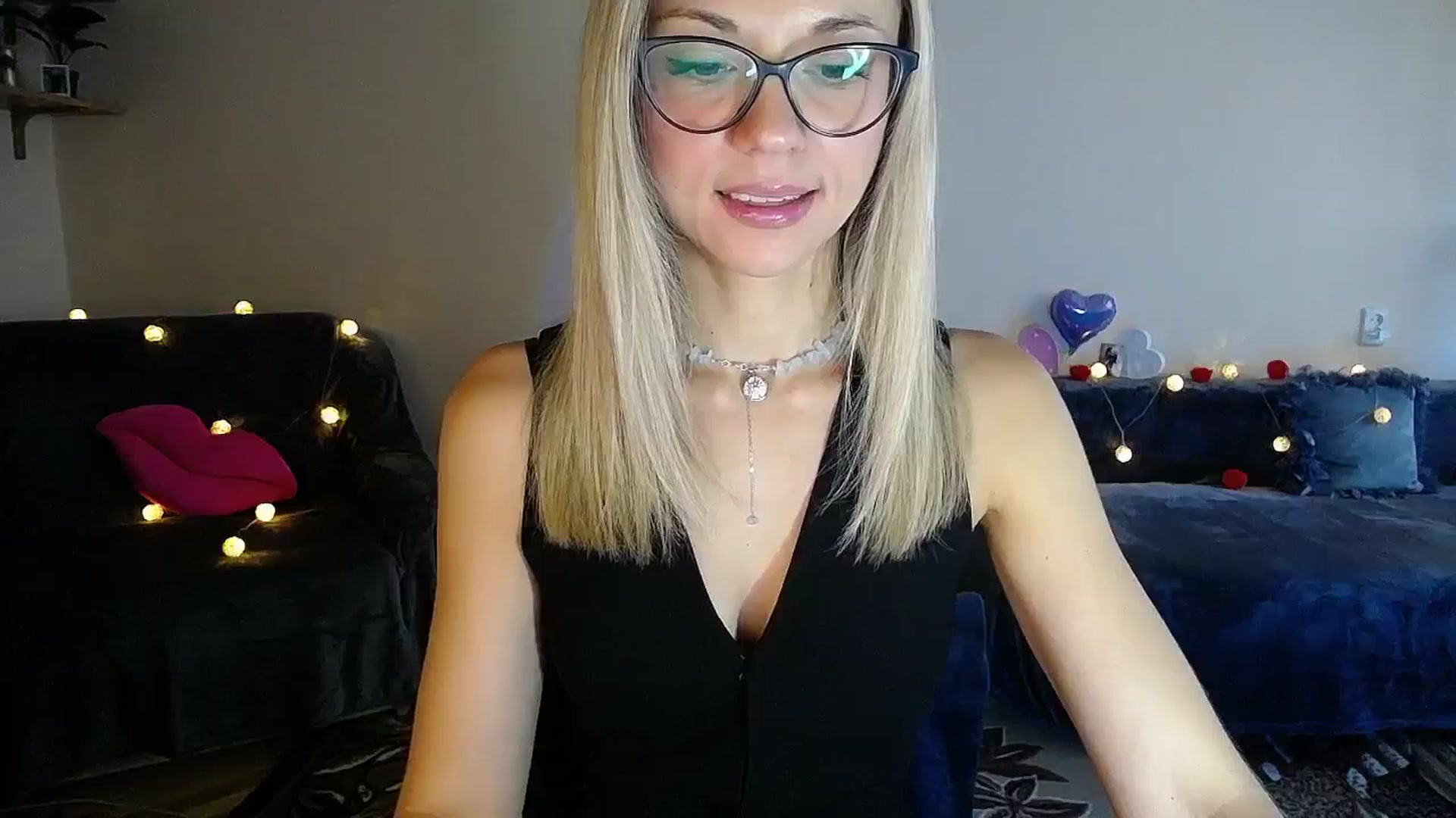 Gallery image thumbnail from Sunshine_alis's myfreecams stream on, 09/22/2025, 16:03 image 6 of 20