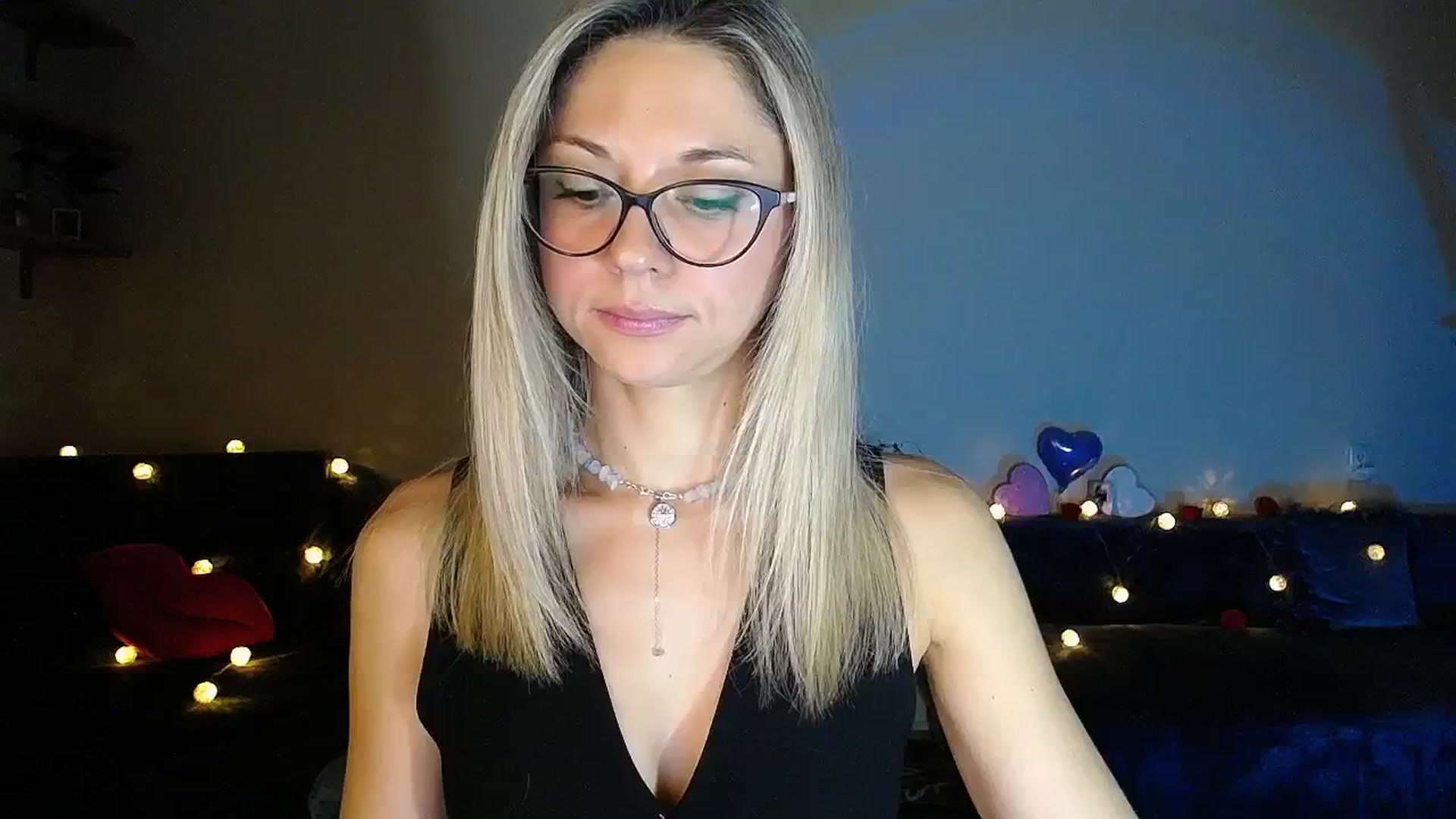 Gallery image thumbnail from Sunshine_alis's myfreecams stream on, 09/22/2025, 18:02 image 4 of 20