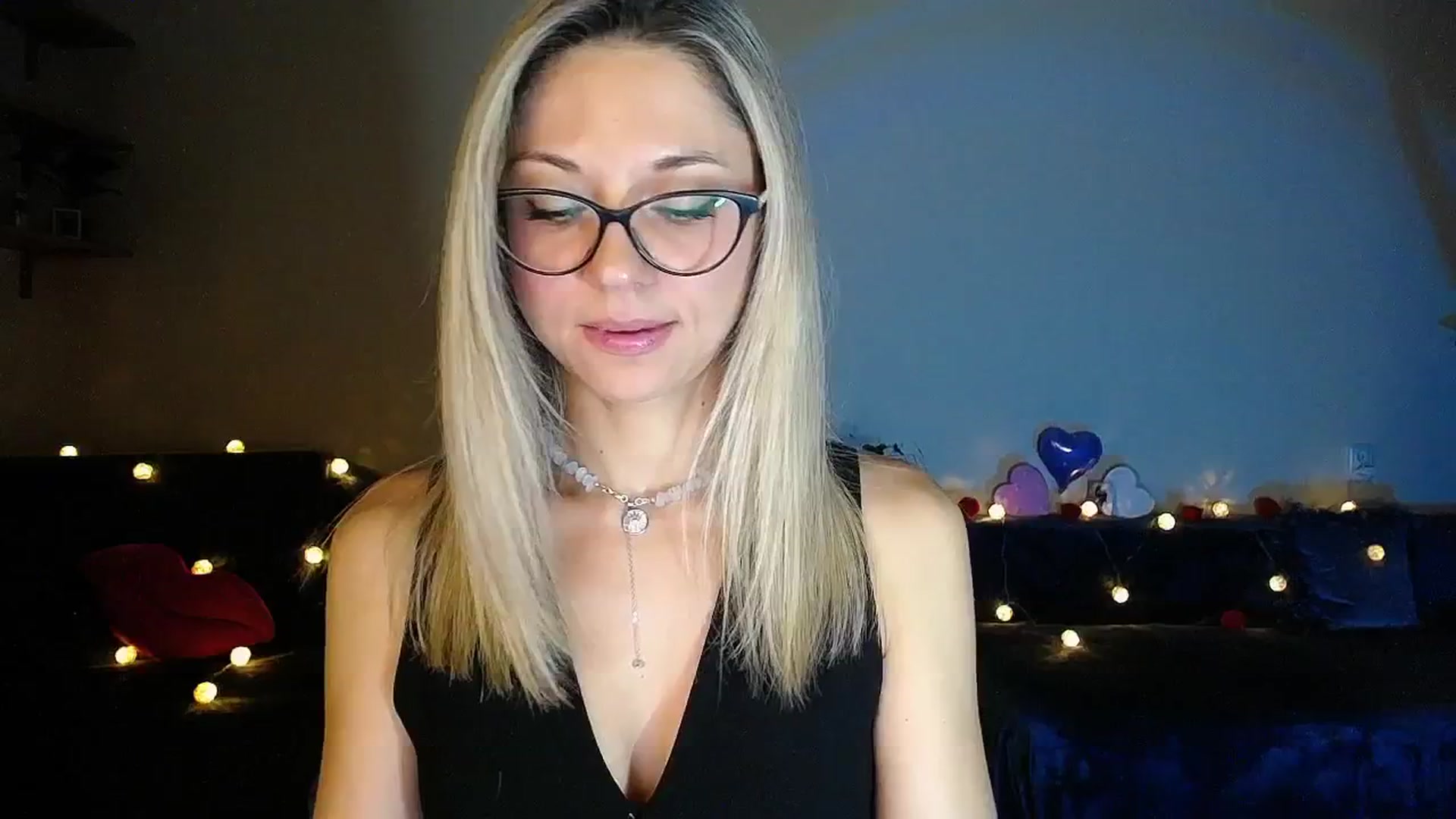 Gallery image thumbnail from Sunshine_alis's myfreecams stream on, 09/22/2025, 18:02 image 5 of 20
