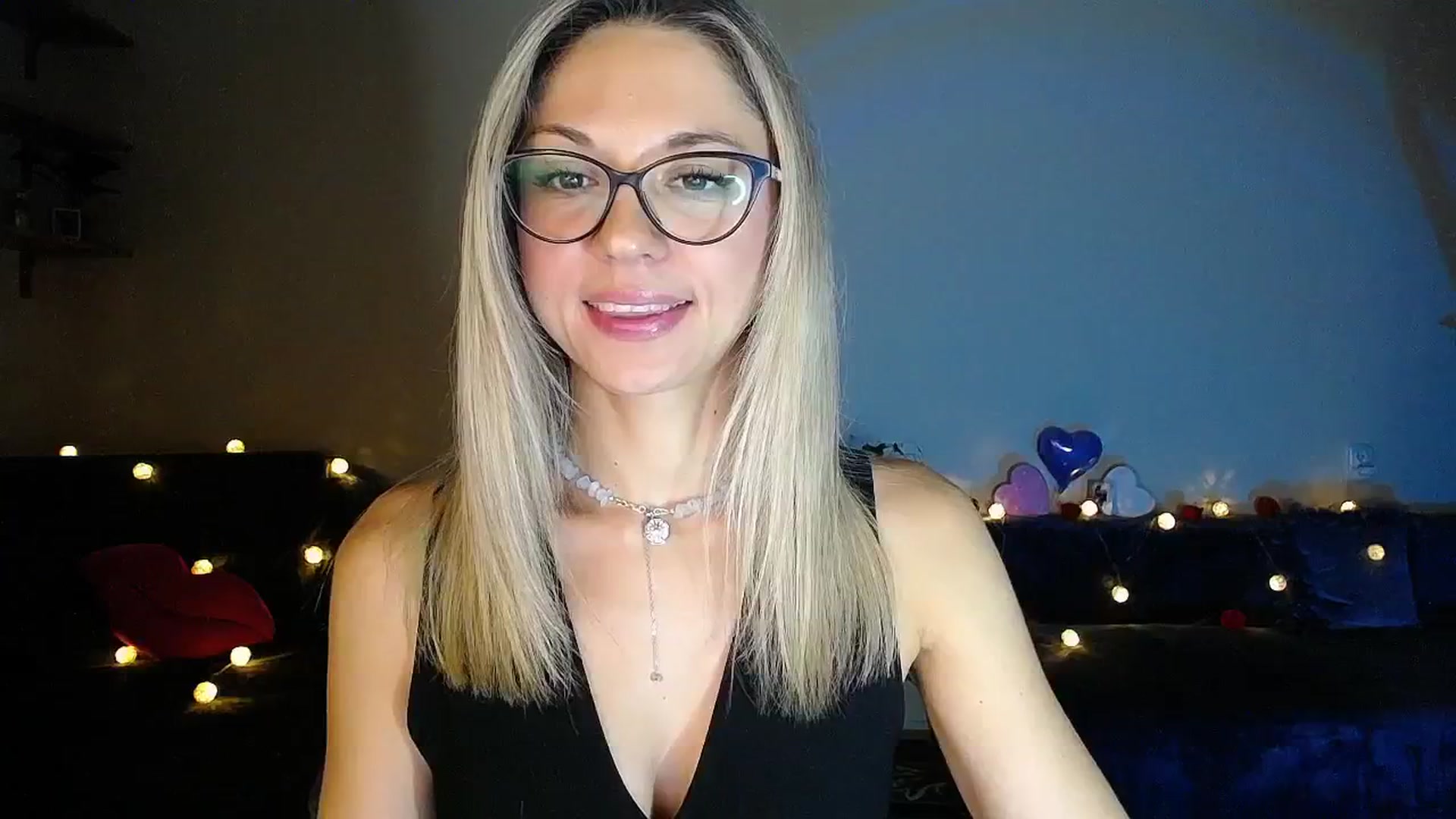 Gallery image thumbnail from Sunshine_alis's myfreecams stream on, 09/22/2025, 18:02 image 6 of 20