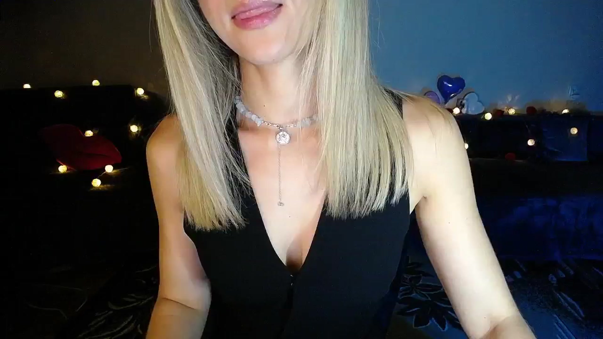 Gallery image thumbnail from Sunshine_alis's myfreecams stream on, 09/22/2025, 19:19 image 6 of 20